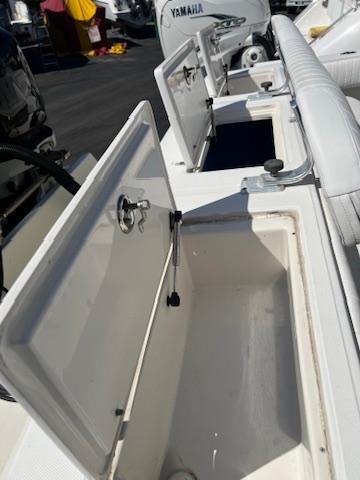 2006-jupiter-31-center-console-power-9724255-20250321123452380-1_XLARGE