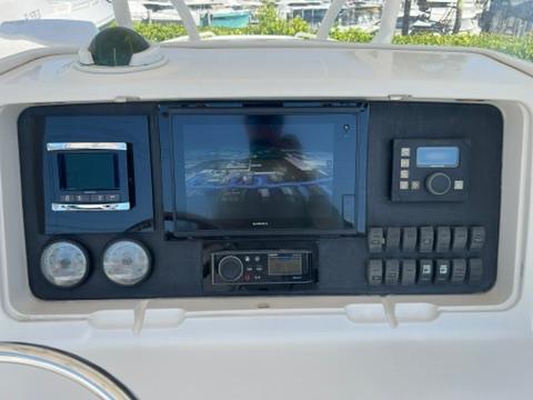 2006-jupiter-31-center-console-power-9724255-20250321123455459-1_XLARGE