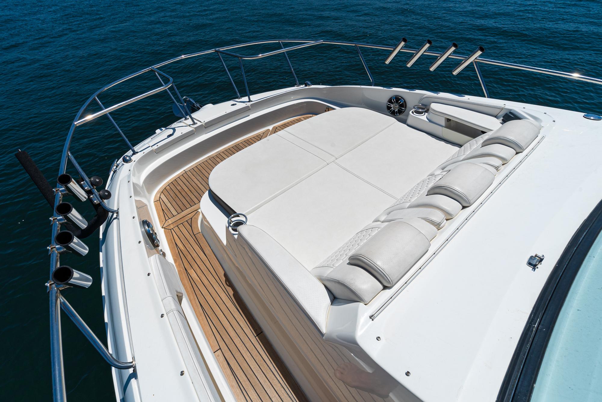 2019 Sea Ray 320 Sundancer #TBRM1117G inventory image at Sun Country Marine Group, San Diego Harbor Island 2019 Sea Ray 320 Sundancer #TBRM1117G inventory image at Sun Country Marine Group, San Diego Harbor Island