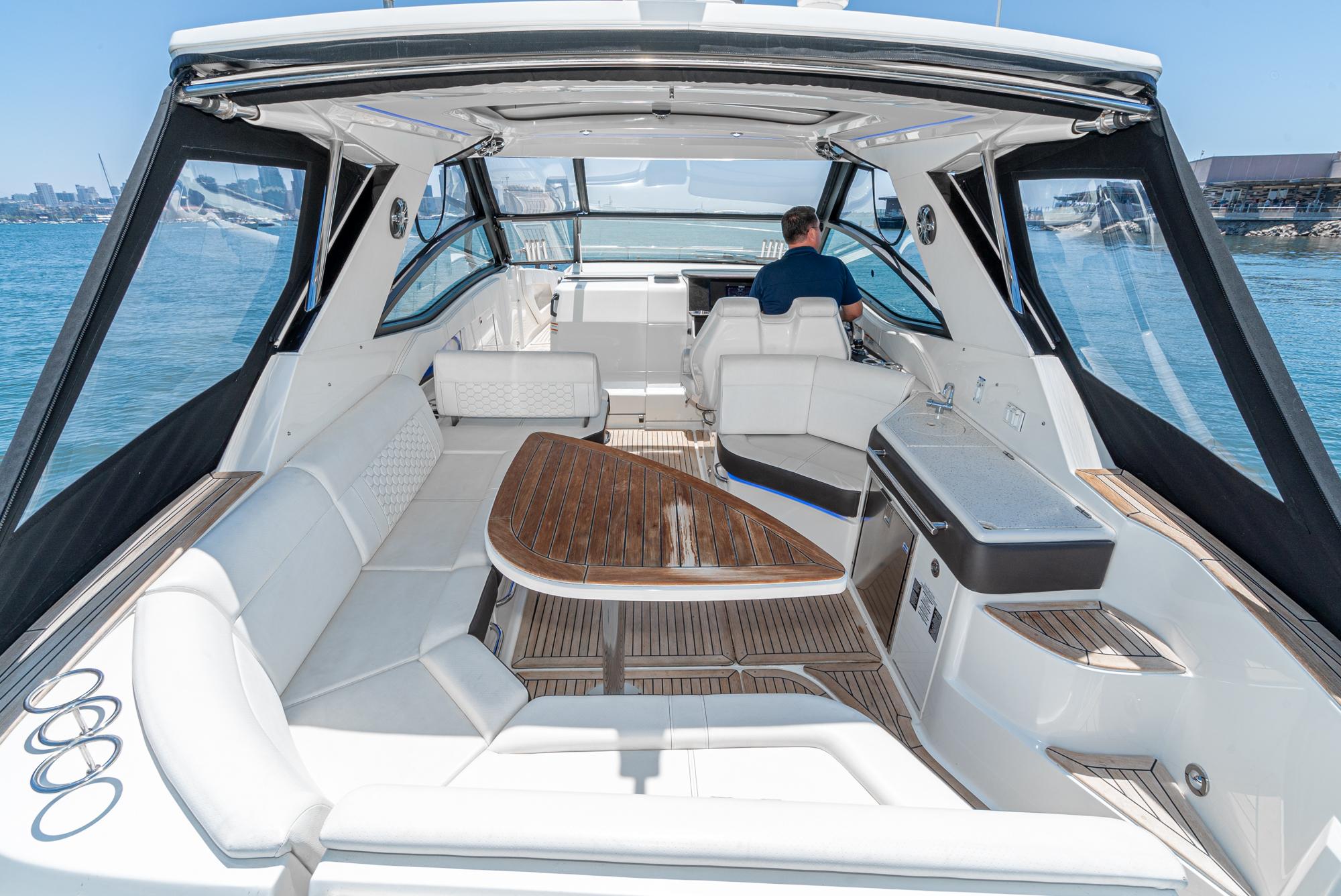 2019 Sea Ray 320 Sundancer #TBRM1117G inventory image at Sun Country Marine Group, San Diego Harbor Island 2019 Sea Ray 320 Sundancer #TBRM1117G inventory image at Sun Country Marine Group, San Diego Harbor Island
