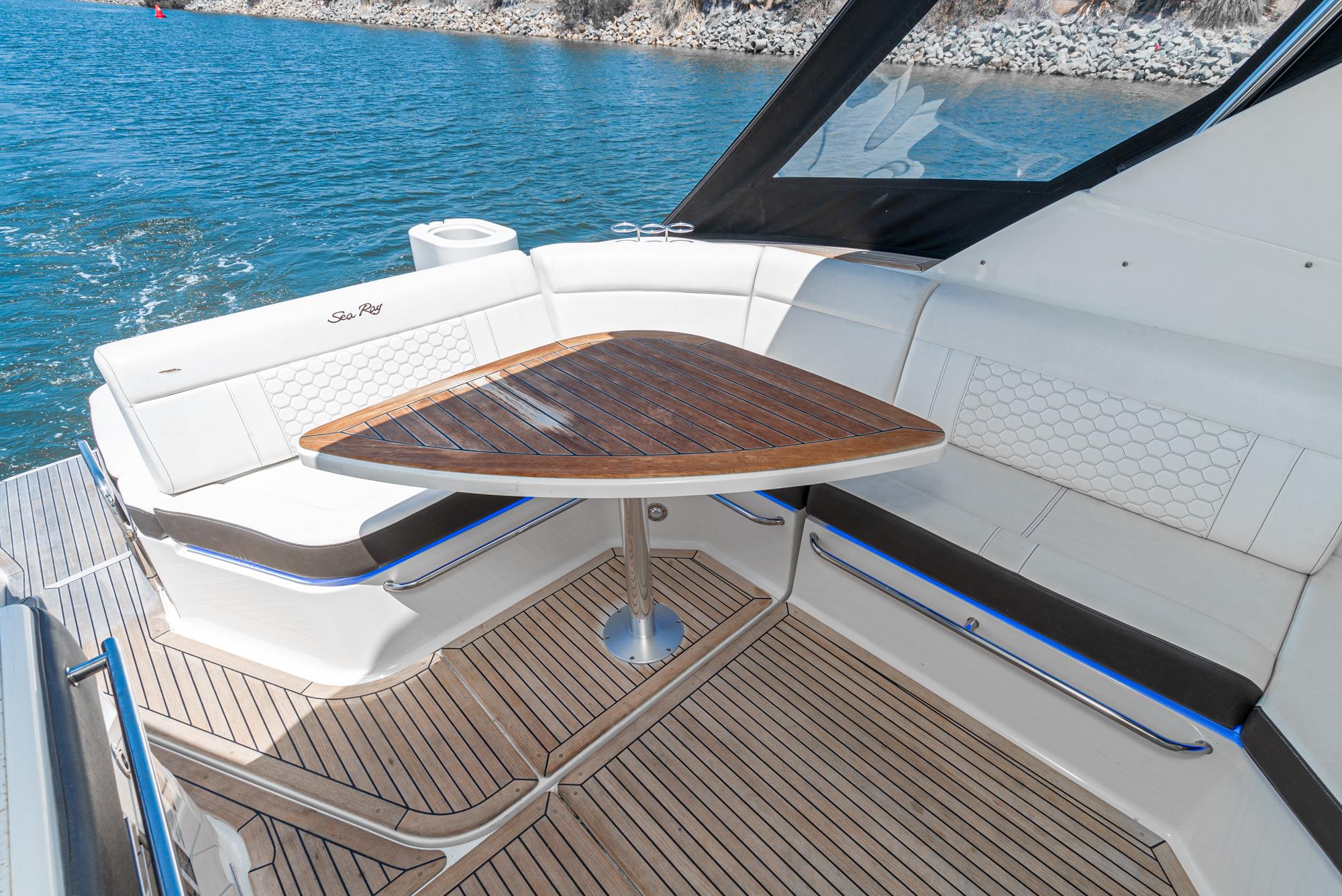 2019 Sea Ray 320 Sundancer #TBRM1117G inventory image at Sun Country Marine Group, San Diego Harbor Island 2019 Sea Ray 320 Sundancer #TBRM1117G inventory image at Sun Country Marine Group, San Diego Harbor Island