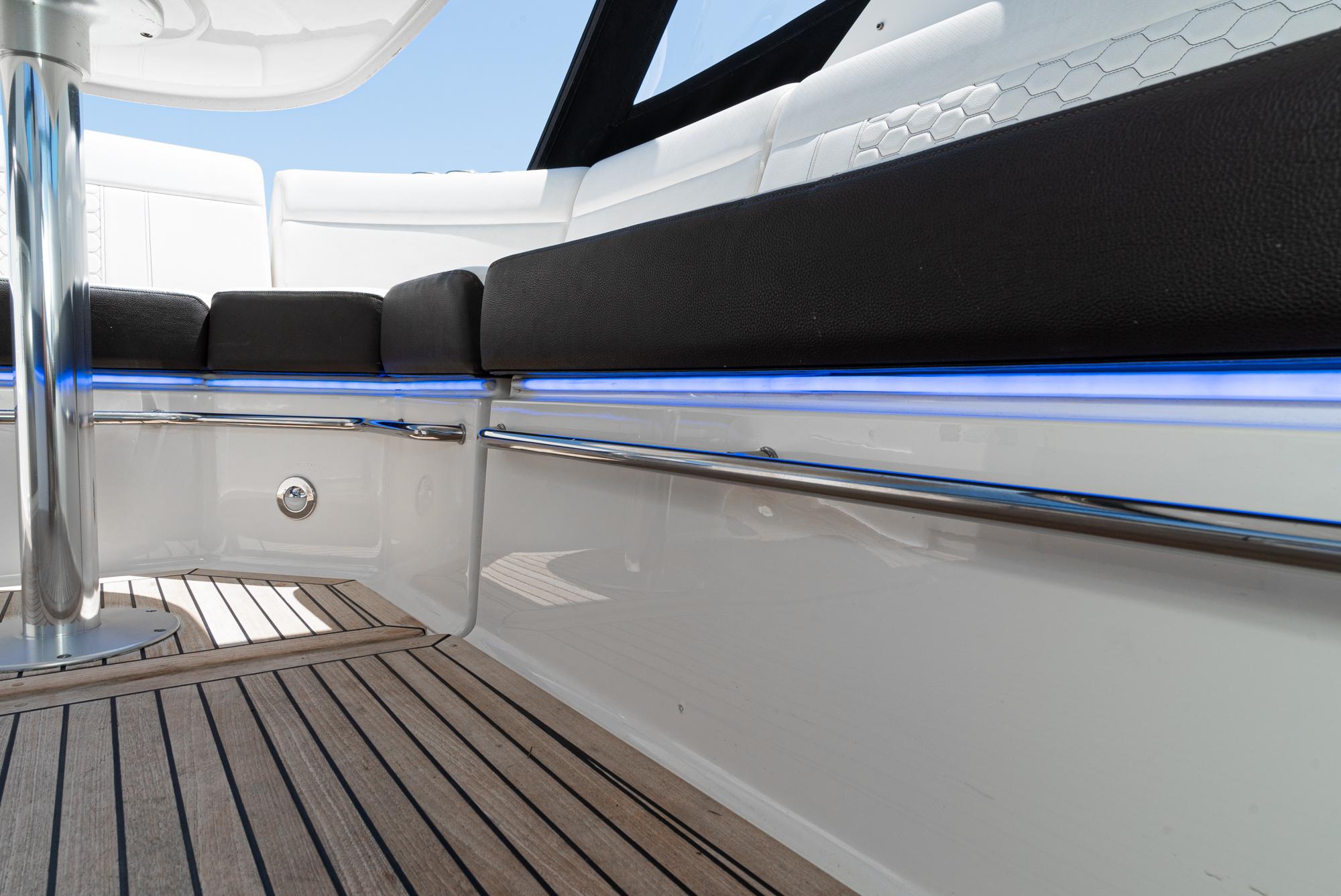 2019 Sea Ray 320 Sundancer #TBRM1117G inventory image at Sun Country Marine Group, San Diego Harbor Island 2019 Sea Ray 320 Sundancer #TBRM1117G inventory image at Sun Country Marine Group, San Diego Harbor Island