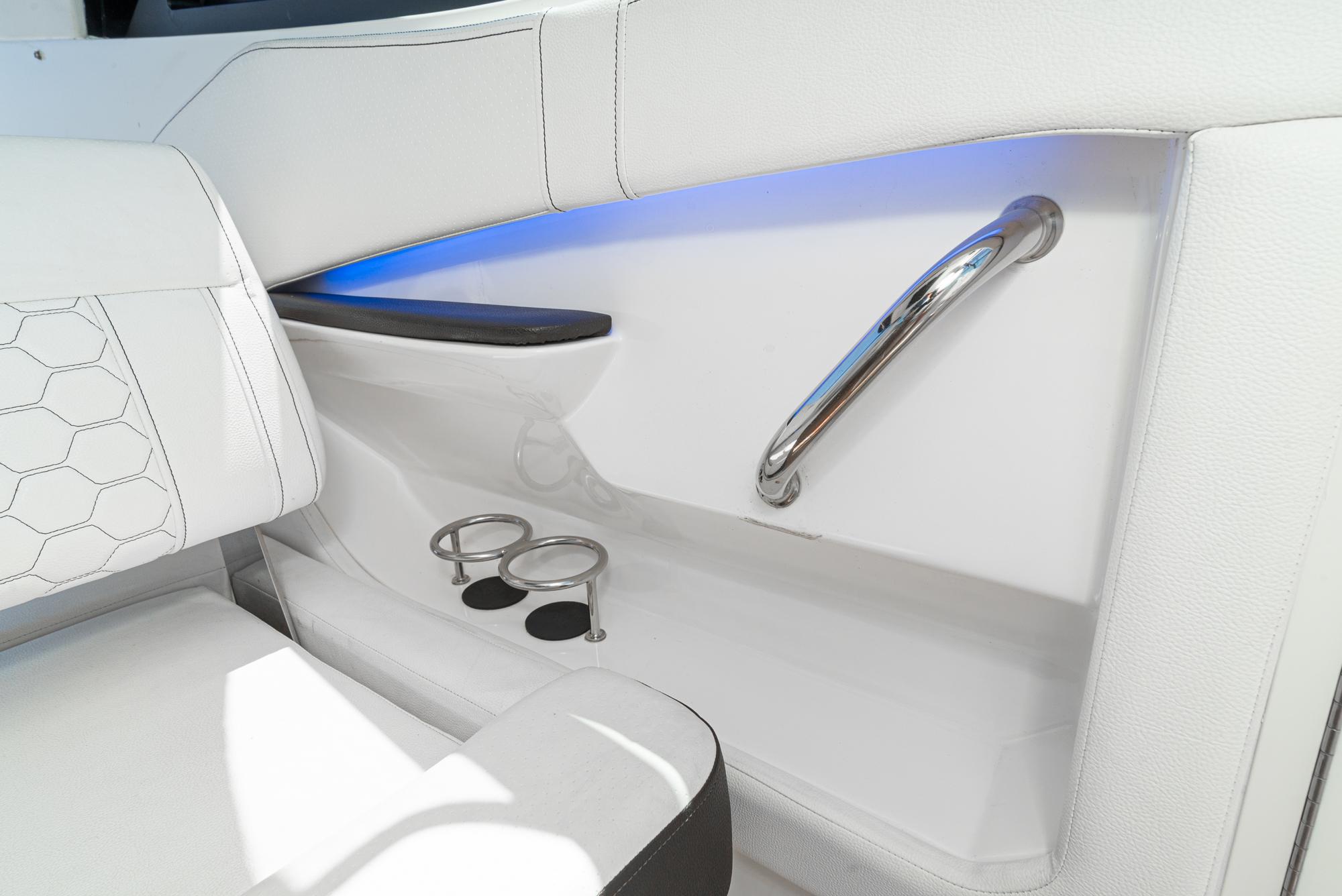 2019 Sea Ray 320 Sundancer #TBRM1117G inventory image at Sun Country Marine Group, San Diego Harbor Island 2019 Sea Ray 320 Sundancer #TBRM1117G inventory image at Sun Country Marine Group, San Diego Harbor Island