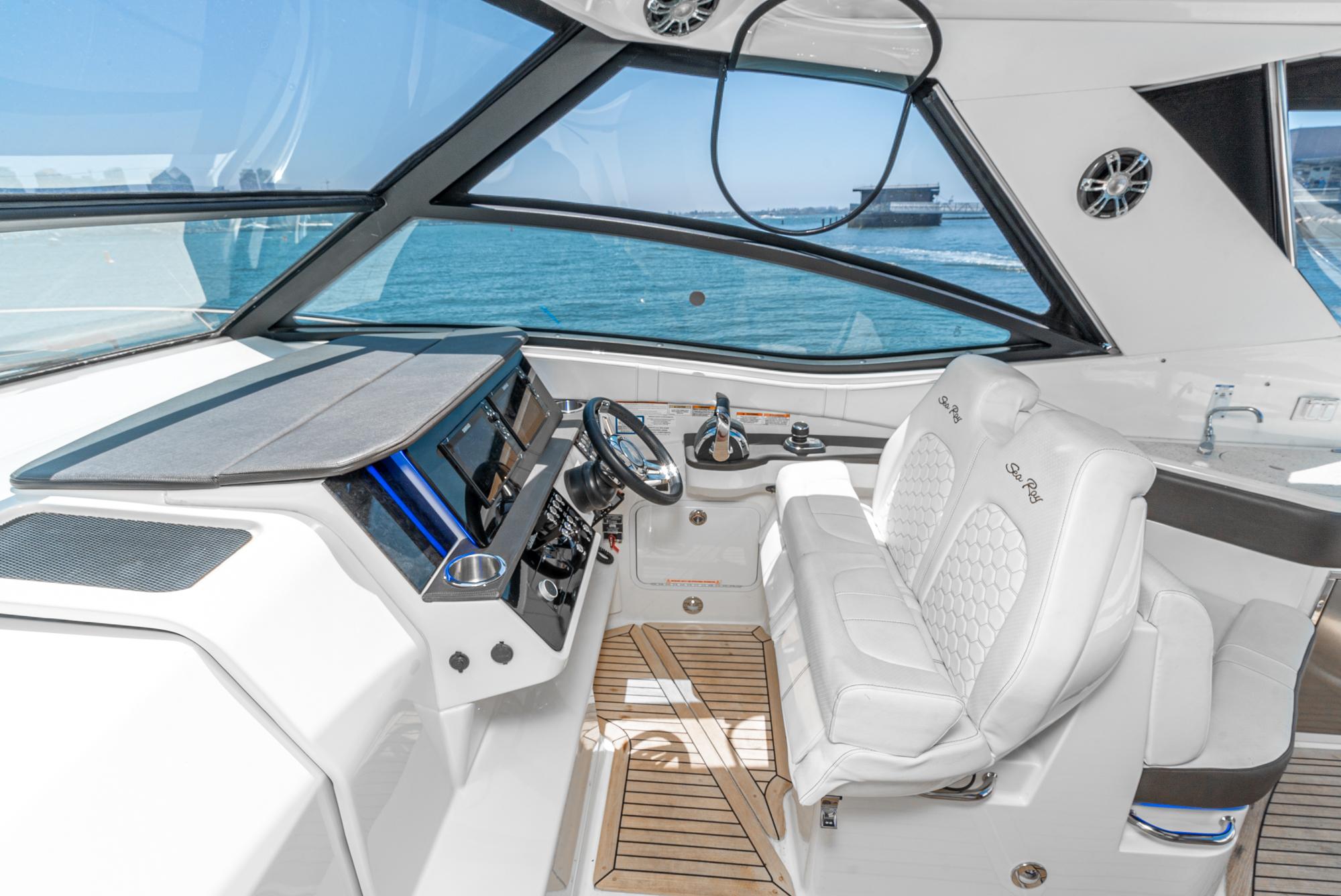 2019 Sea Ray 320 Sundancer #TBRM1117G inventory image at Sun Country Marine Group, San Diego Harbor Island 2019 Sea Ray 320 Sundancer #TBRM1117G inventory image at Sun Country Marine Group, San Diego Harbor Island