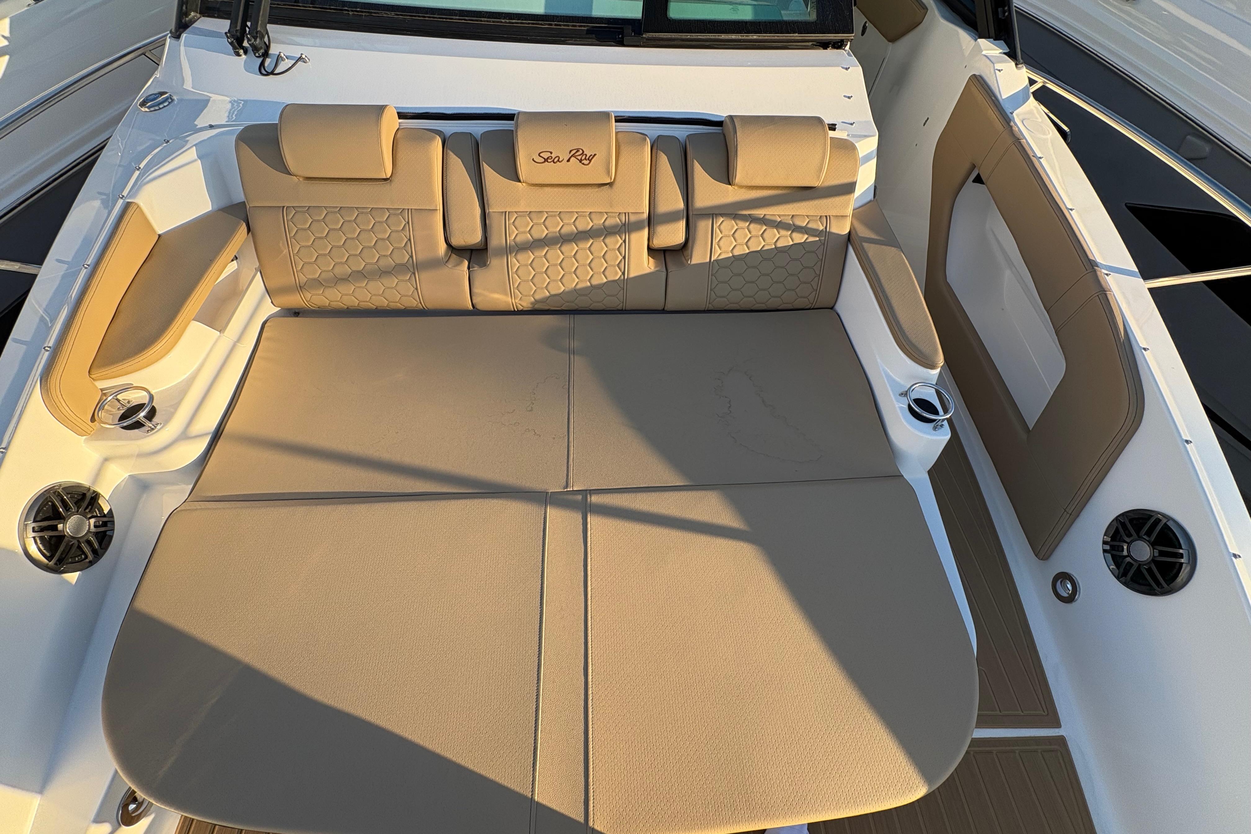 2026 Sea Ray Sundancer 320 Outboard #S1118F inventory image at Sun Country Marine Group, Newport Beach