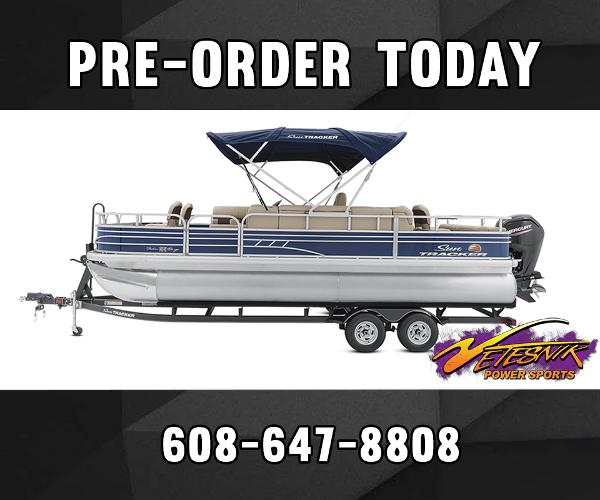 2022 Sun Tracker boat for sale, model of the boat is Fishin' Barge 22 DLX & Image # 1 of 18