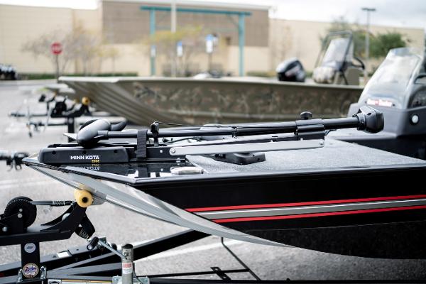 2022 Tracker Boats boat for sale, model of the boat is Bass Tracker Classic XL & Image # 7 of 30