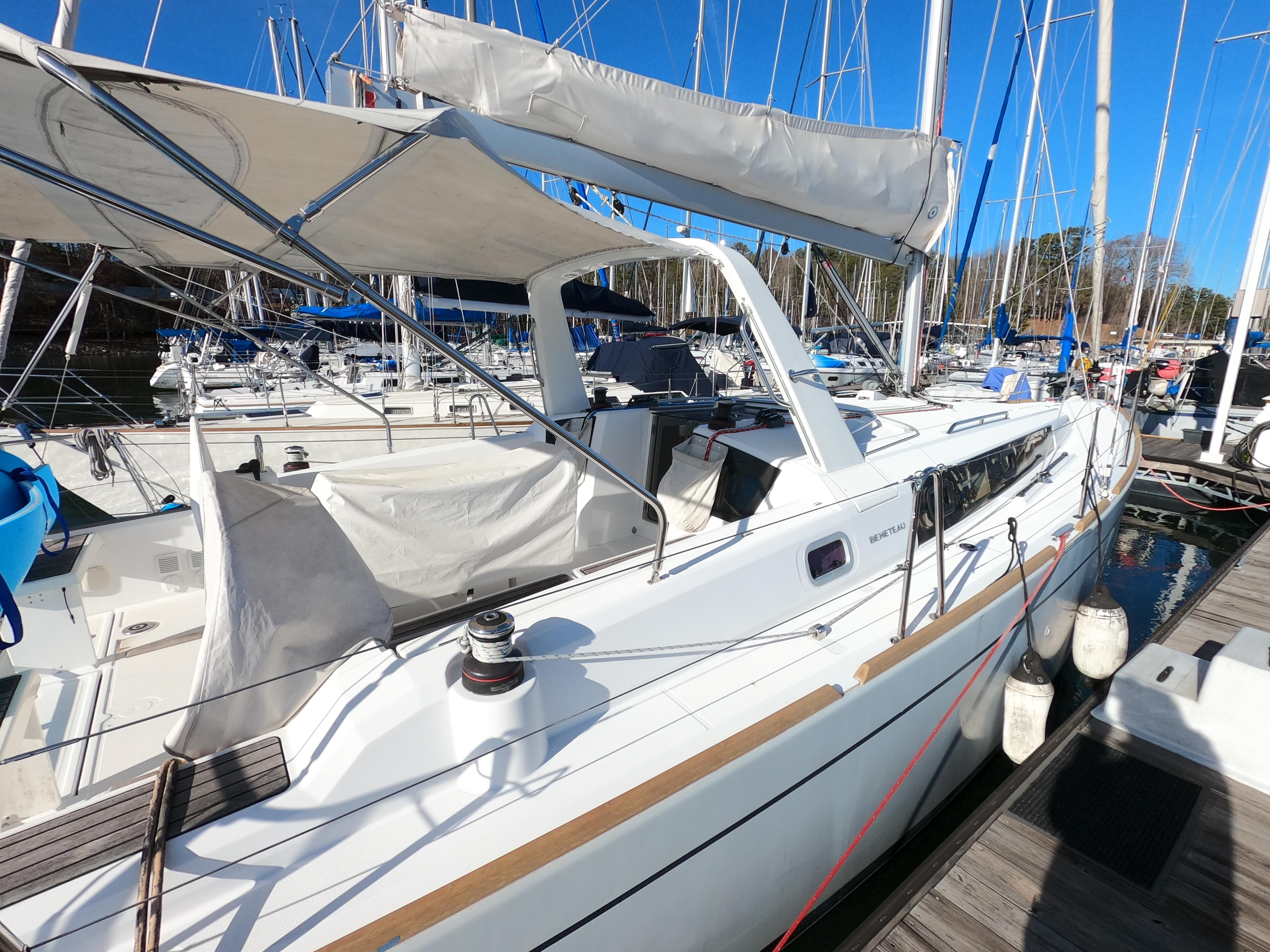 Yacht Photos Pics