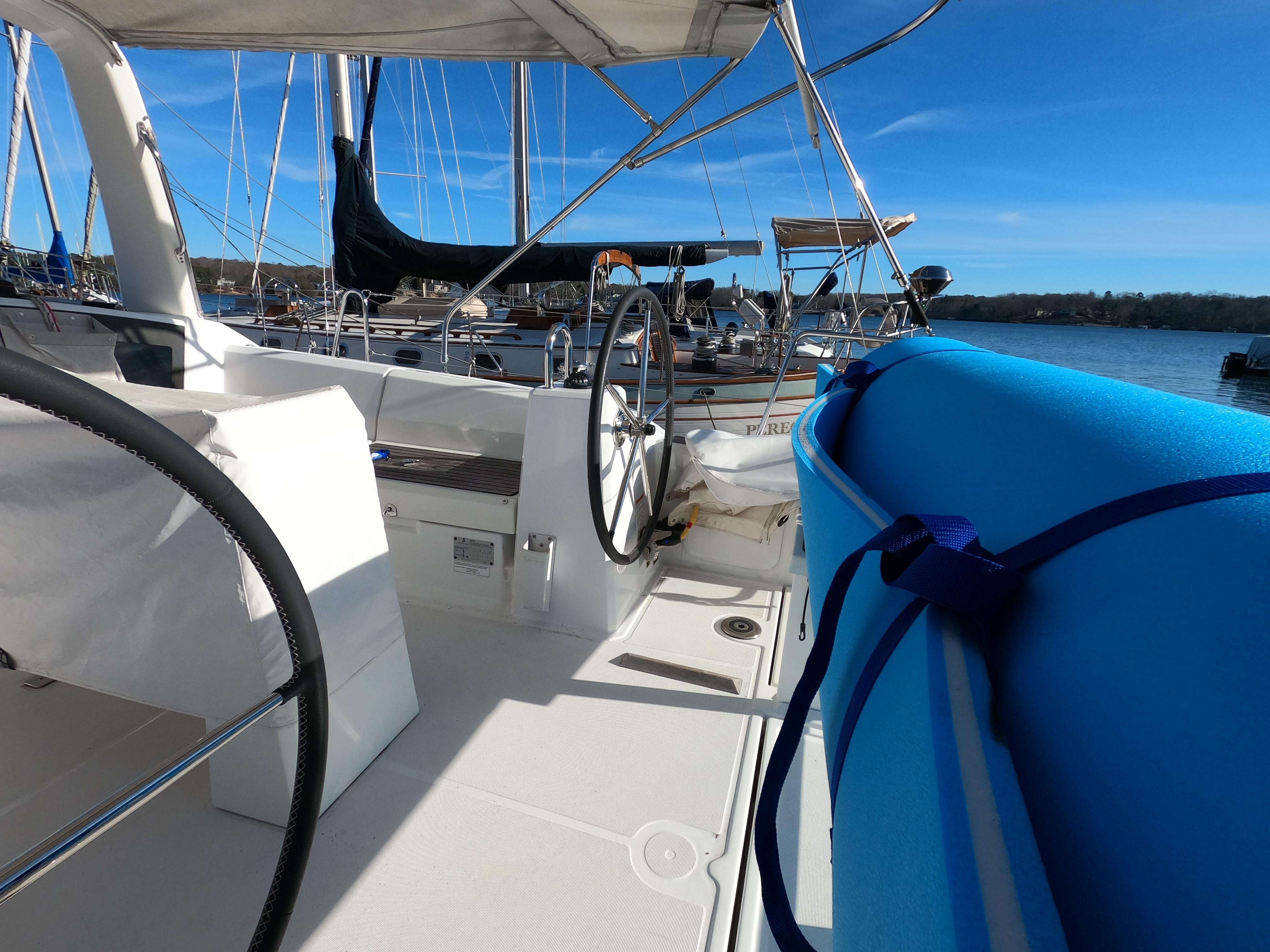 Yacht Photos Pics