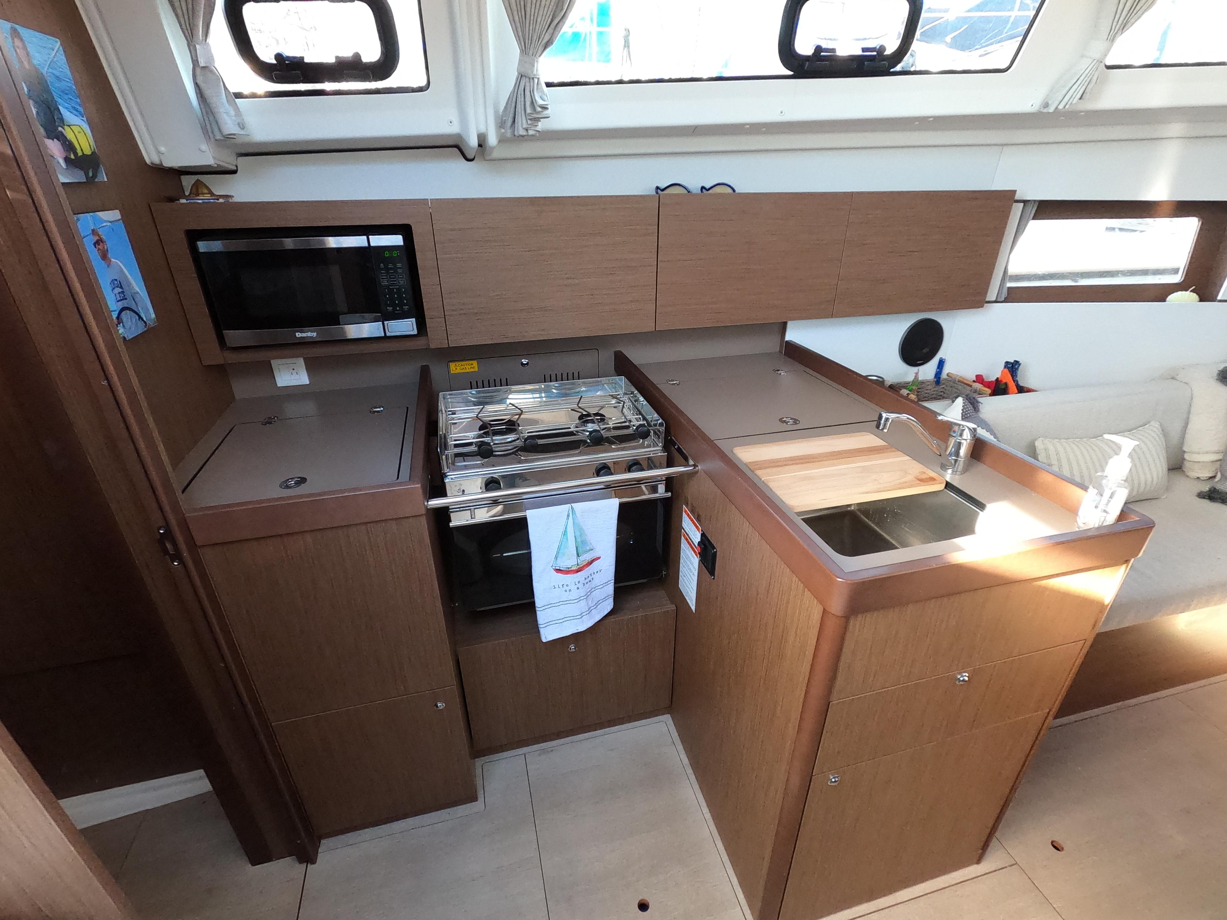 Yacht Photos Pics