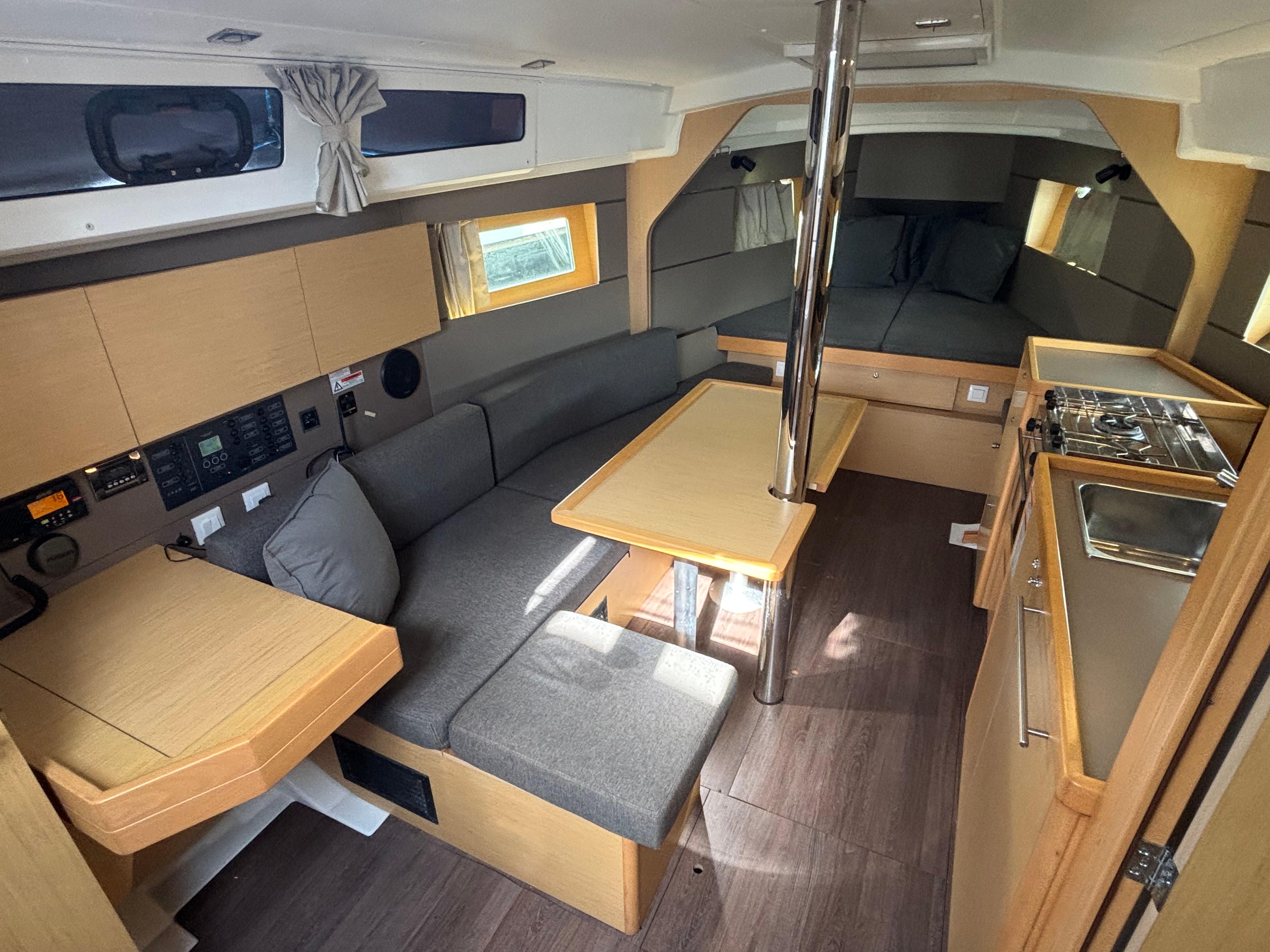 Yacht Photos Pics