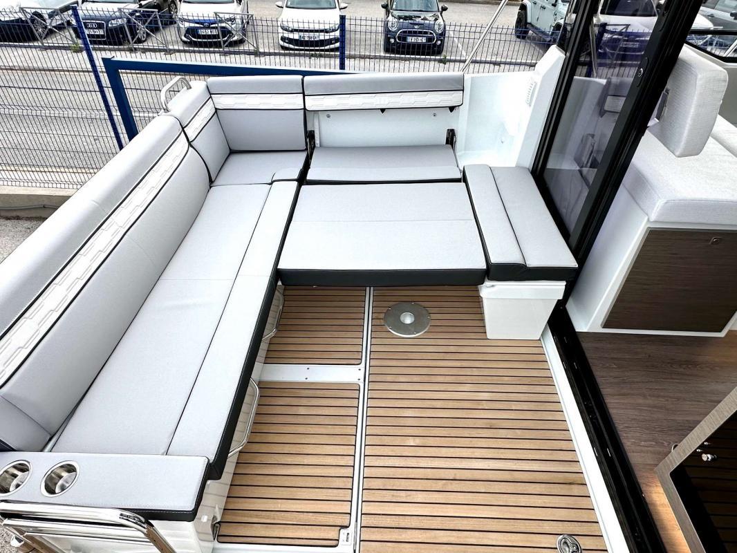 Jeanneau Merry Fisher 895