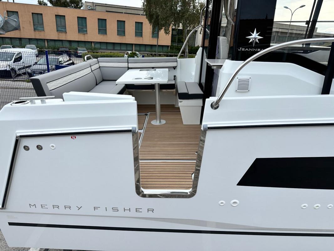 Jeanneau Merry Fisher 895