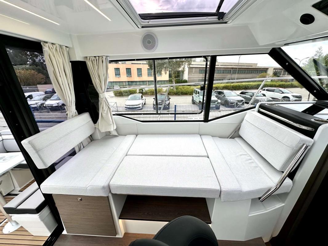 Jeanneau Merry Fisher 895