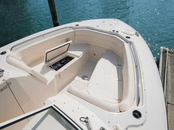 2022 Grady-White boat for sale, model of the boat is Freedom 307 & Image # 14 of 25