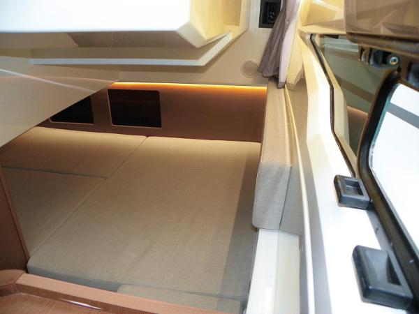 Jeanneau Merry Fisher 895