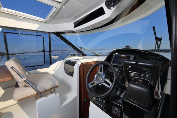 Jeanneau Merry Fisher 895