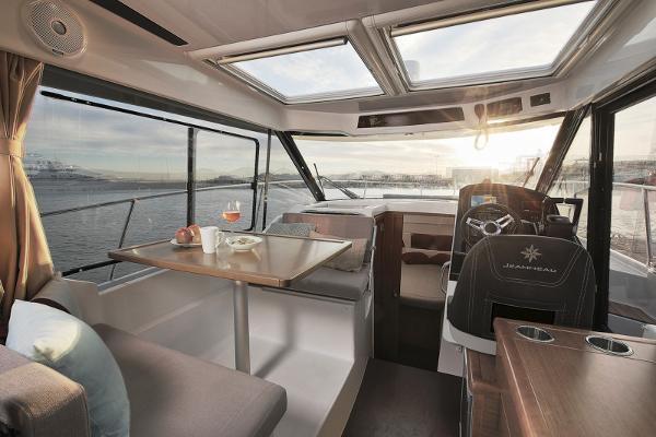 Jeanneau Merry Fisher 895