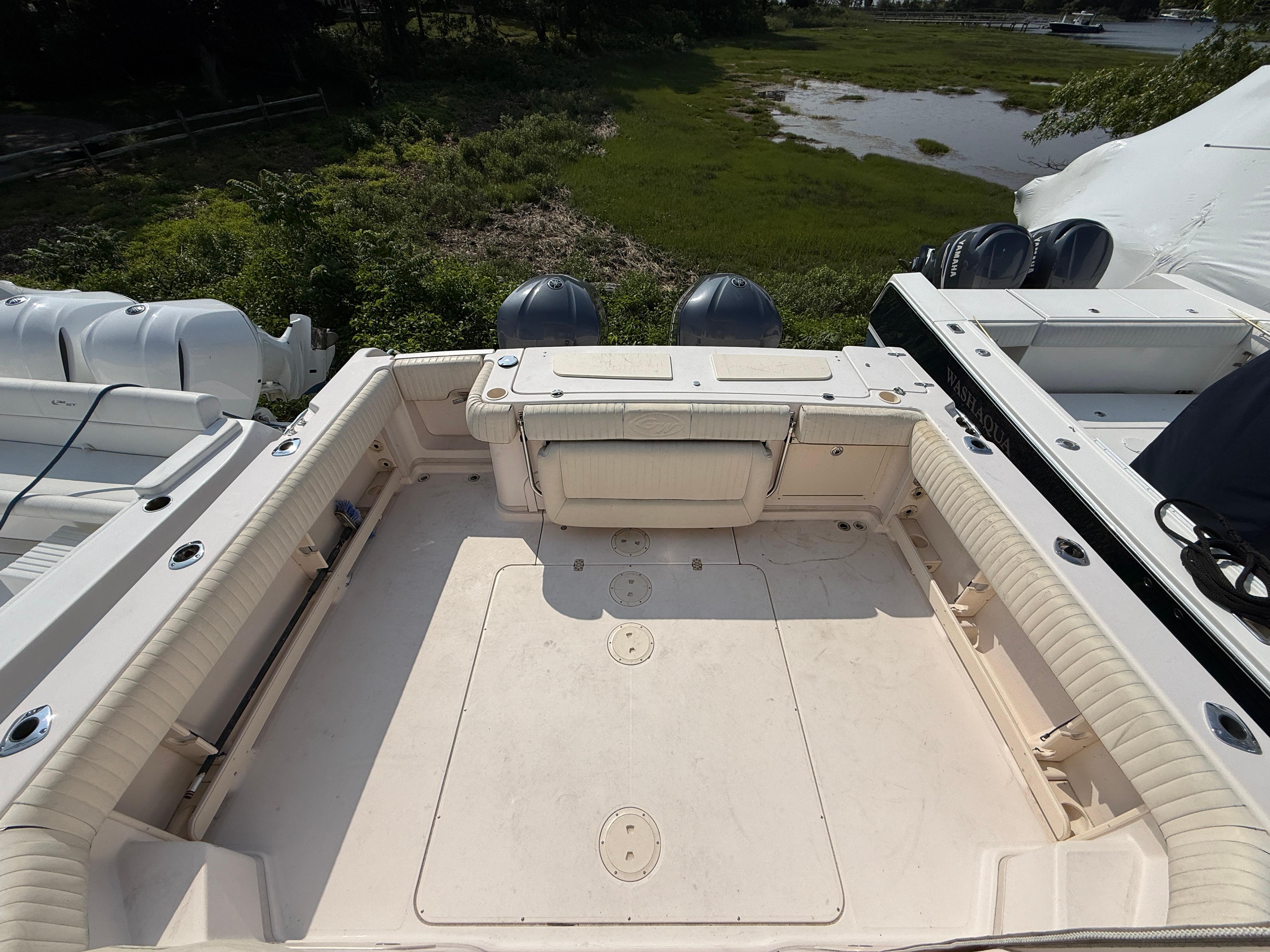2008-grady-white-330-express-power-9604298-20250611151002969-1_XLARGE