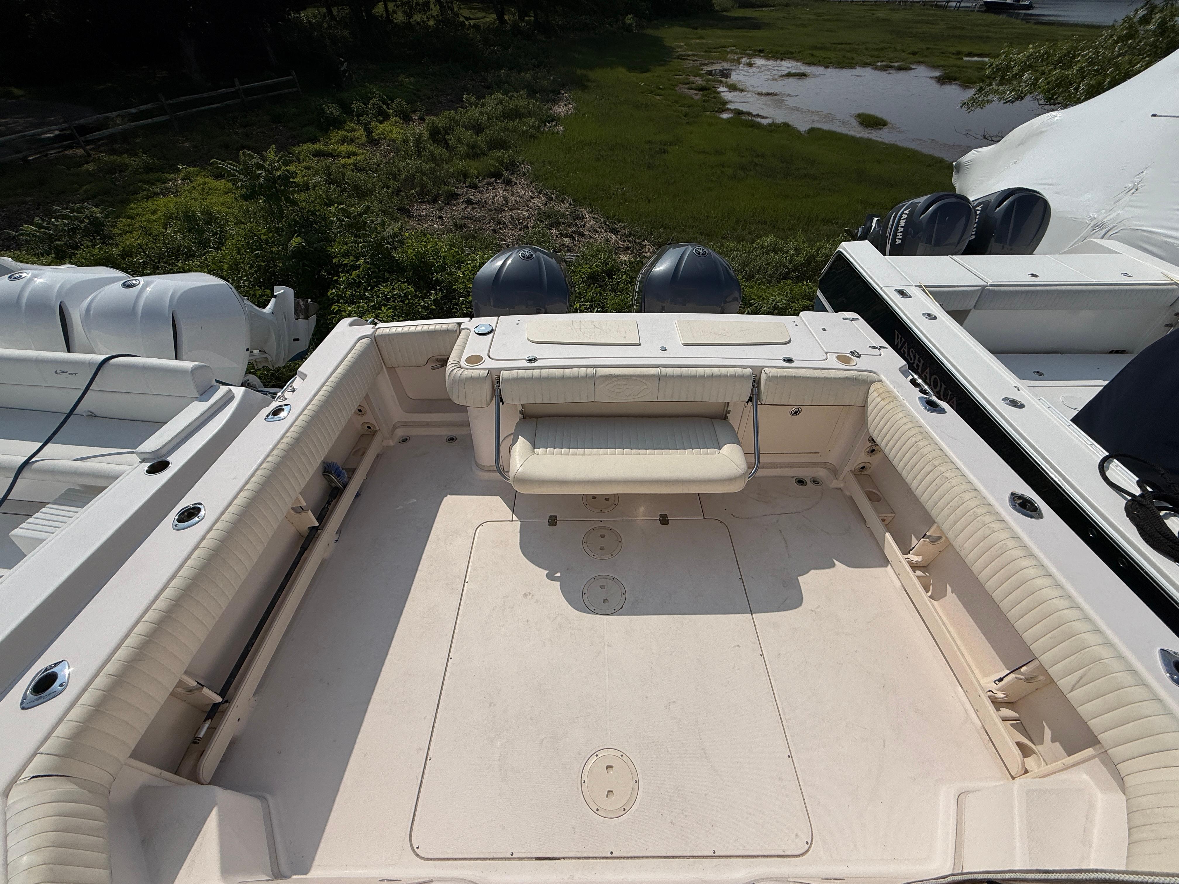2008-grady-white-330-express-power-9604298-20250611151005956-1_XLARGE