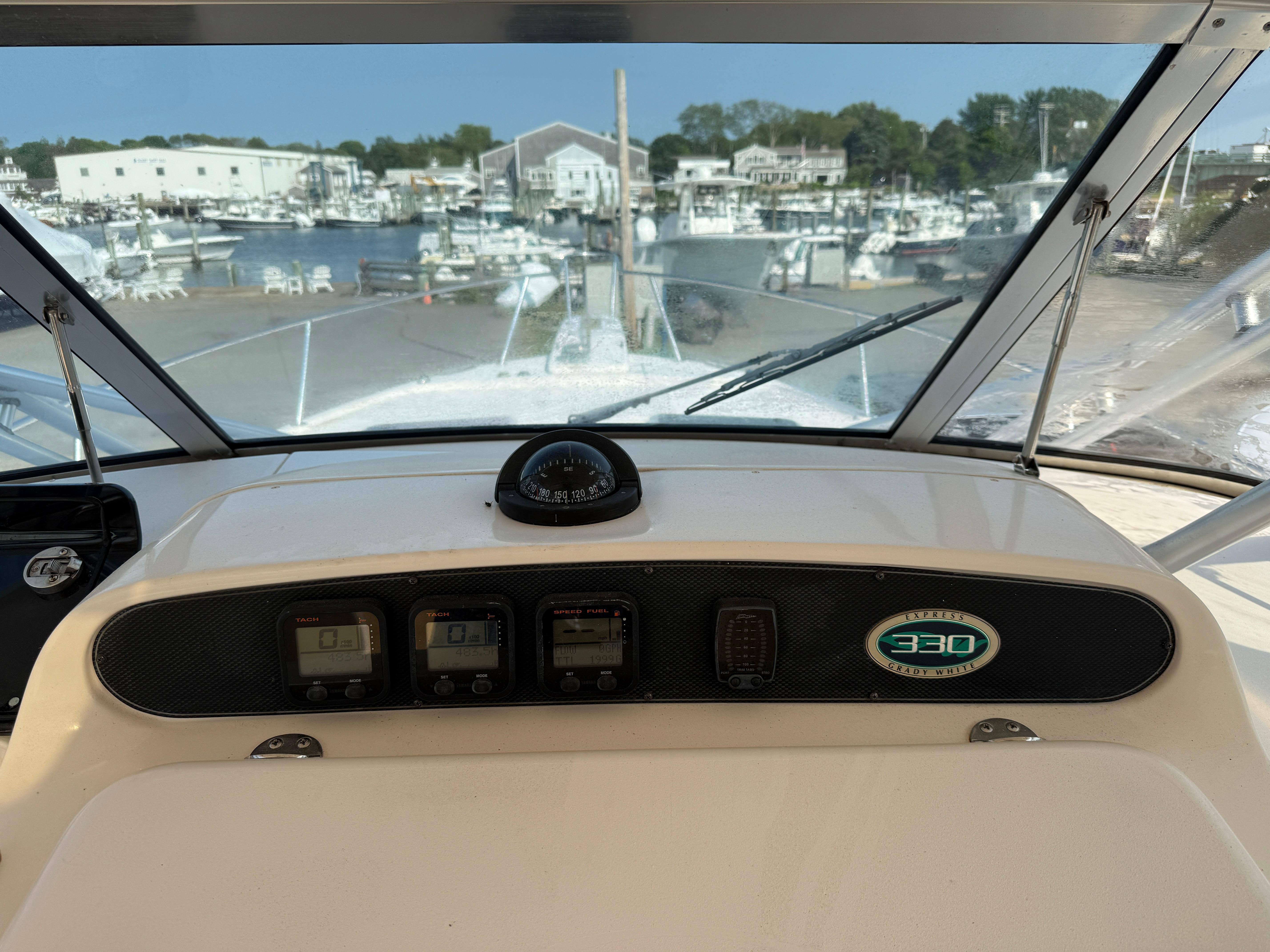 2008-grady-white-330-express-power-9604298-20250611151806915-1_XLARGE