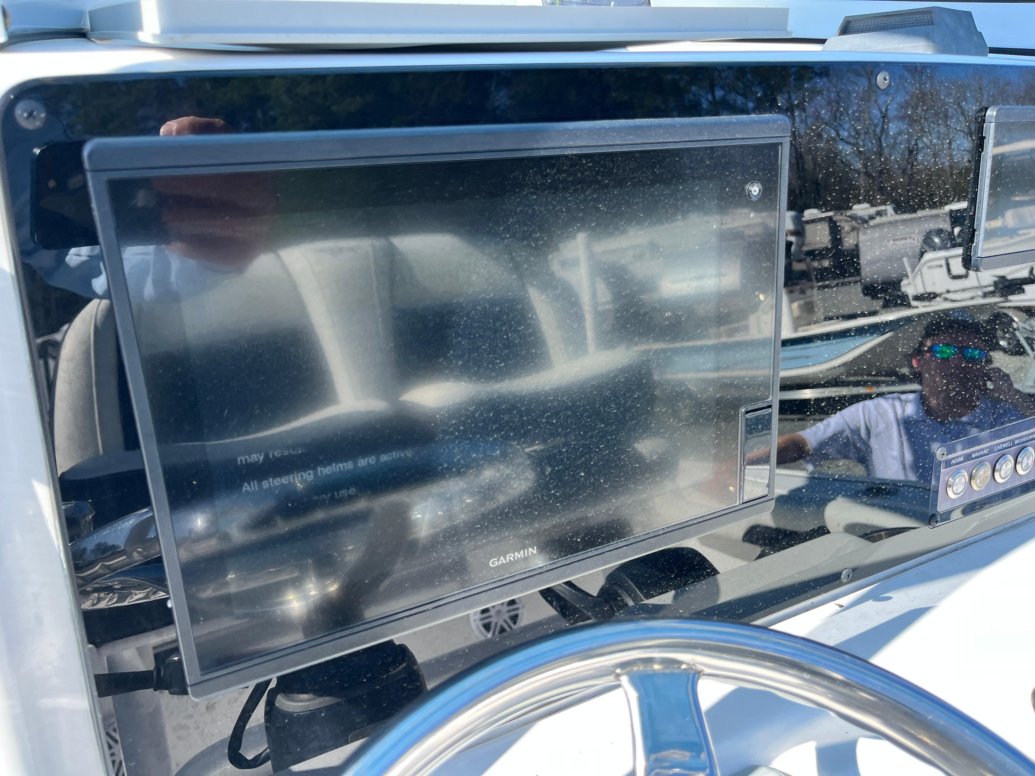 2021-tidewater-2500-carolina-bay-power-9724313-20250321135208679-1_XLARGE