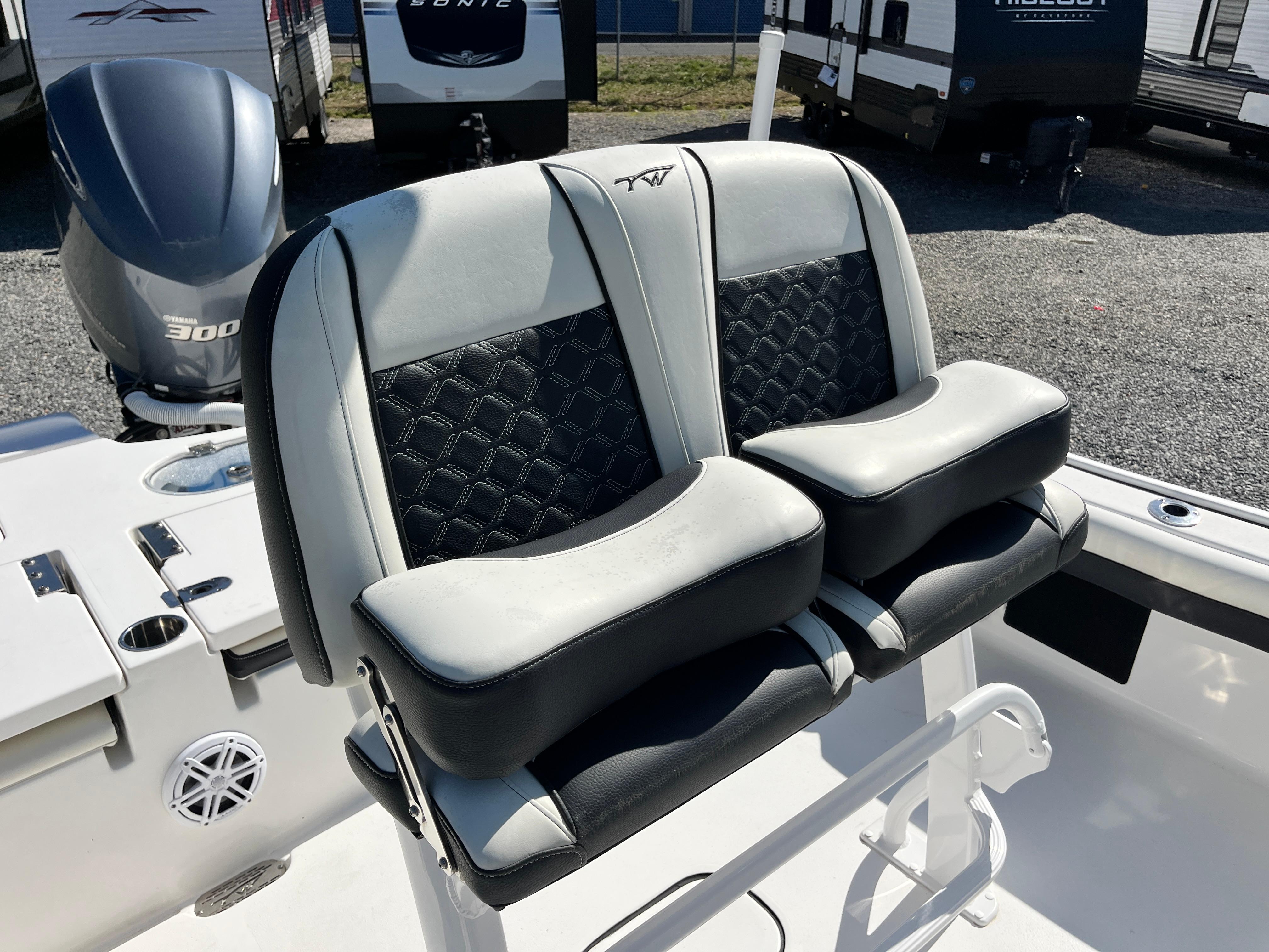 2021-tidewater-2500-carolina-bay-power-9724313-20250321135243836-1_XLARGE