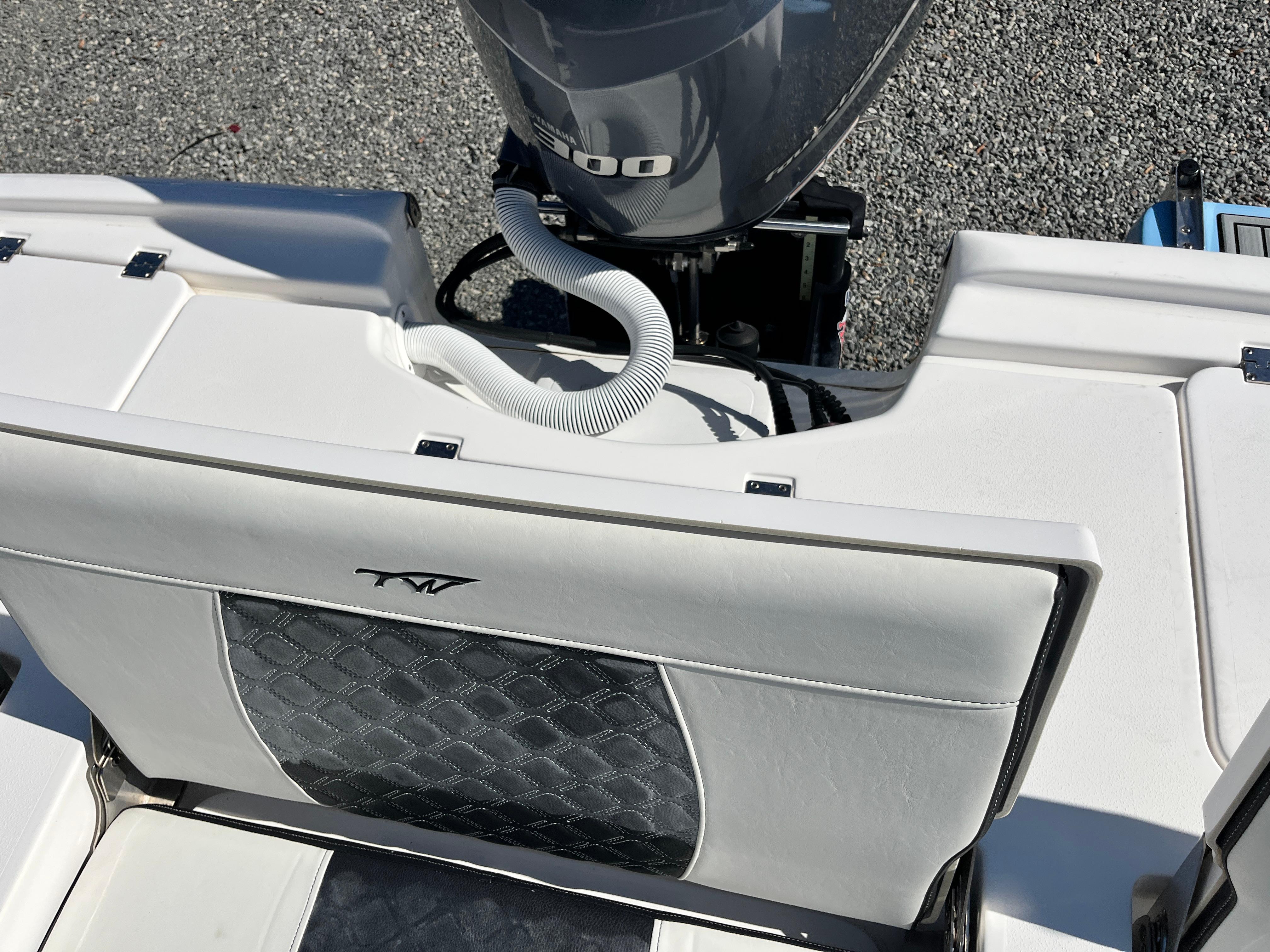 2021-tidewater-2500-carolina-bay-power-9724313-20250321135256181-1_XLARGE
