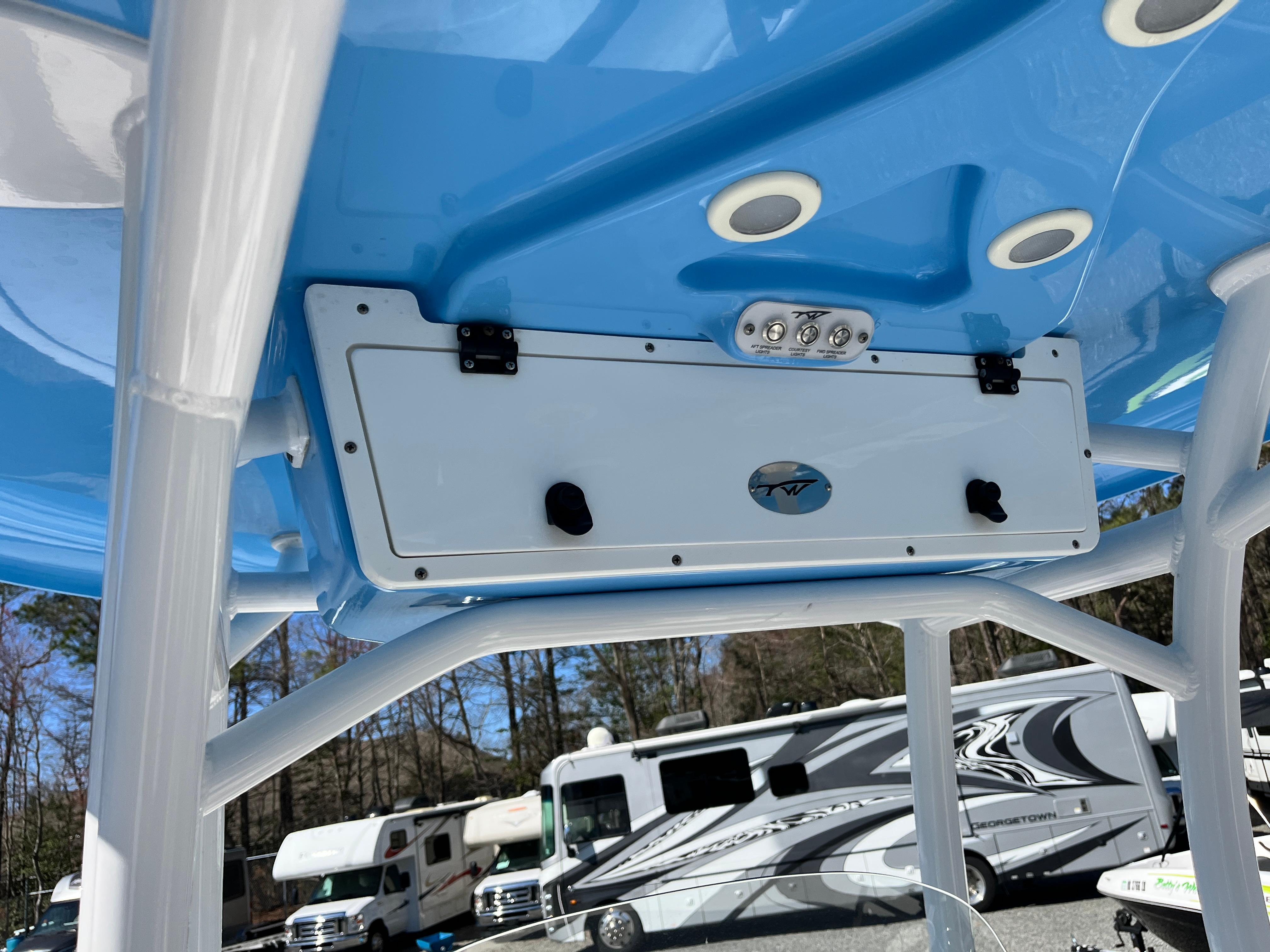 2021-tidewater-2500-carolina-bay-power-9724313-20250321135307698-1_XLARGE