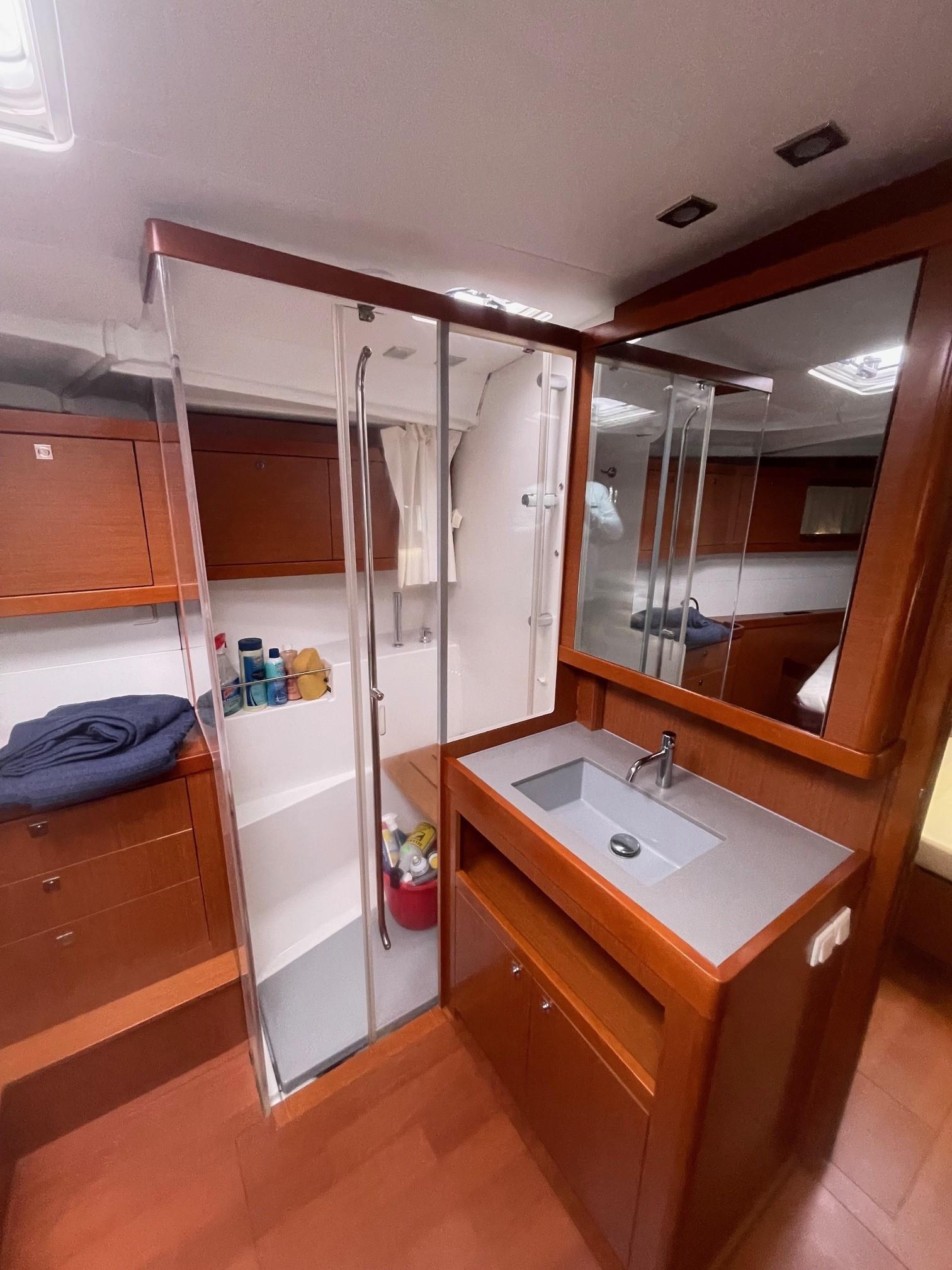 Yacht Photos Pics
