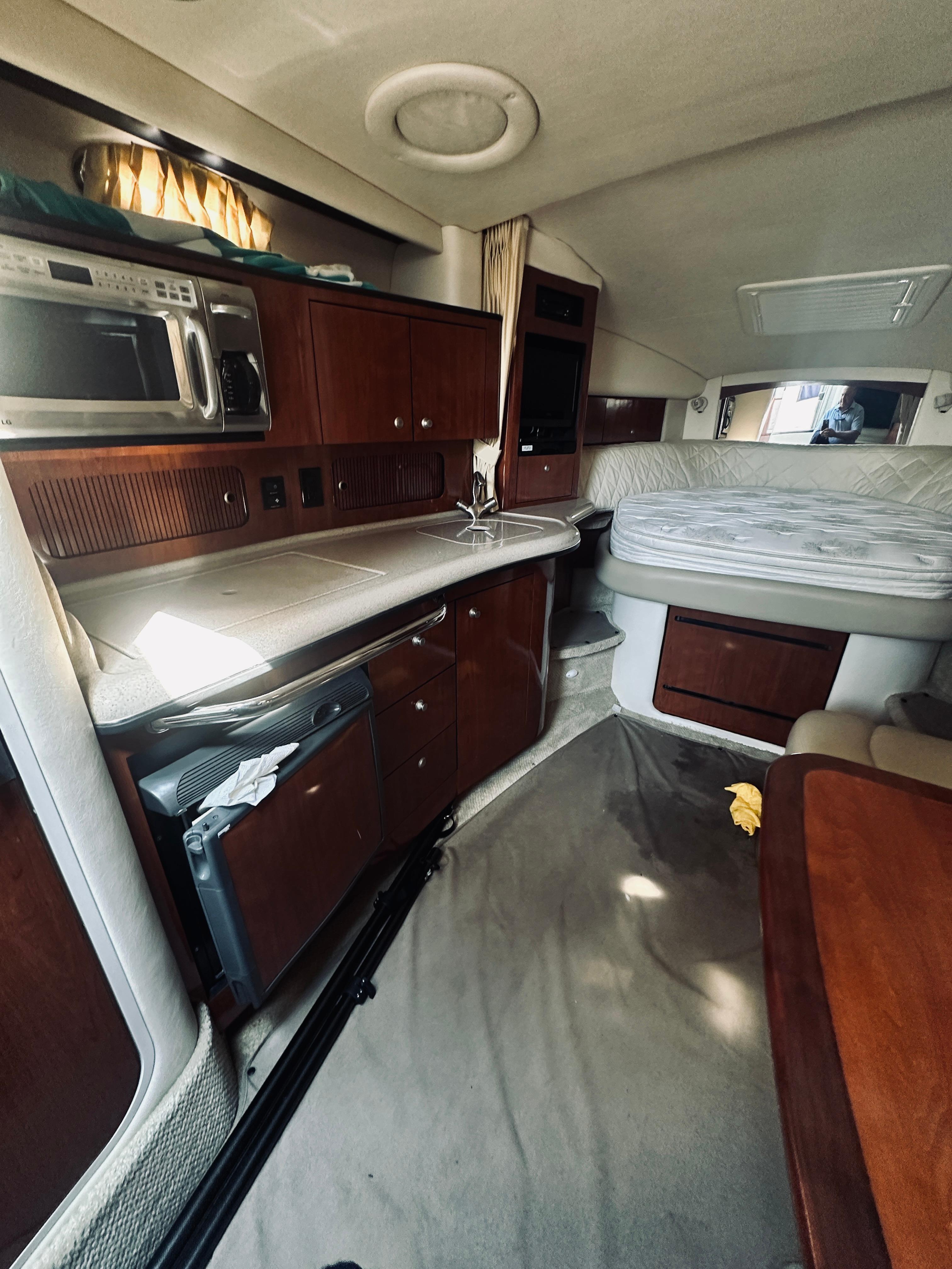 2006-sea-ray-320-sundancer-power-9784316-20250506112937729-1_XLARGE
