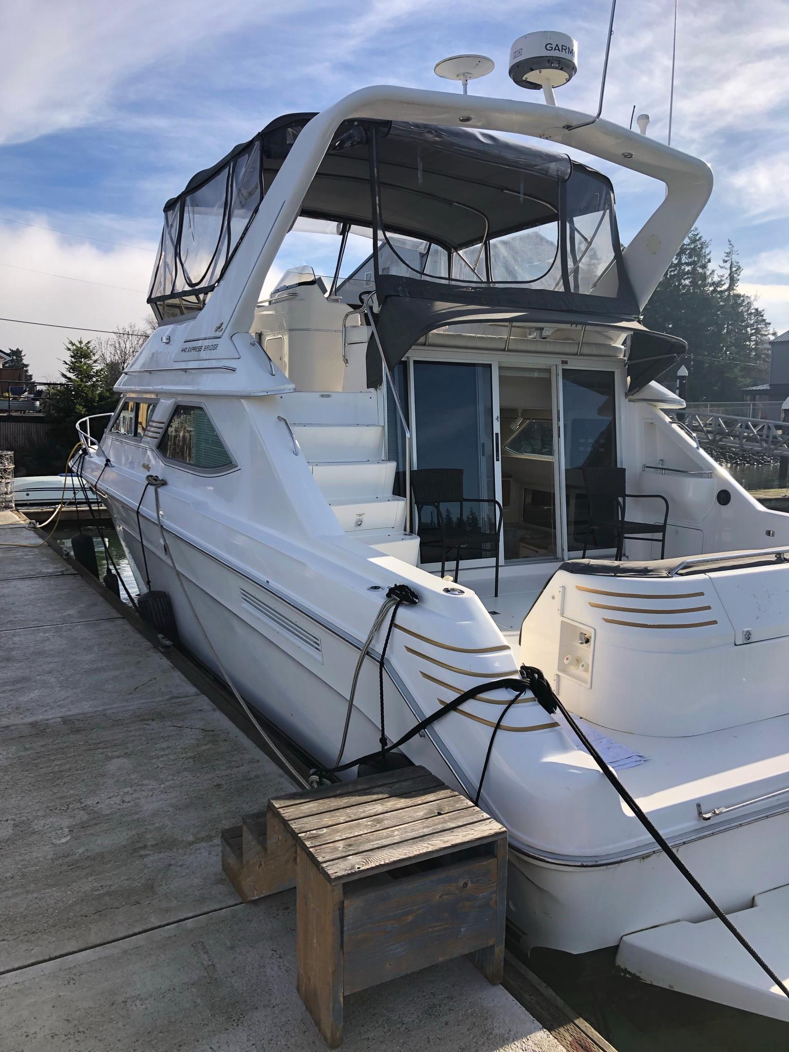 1995 44 Sea Ray 440 Express