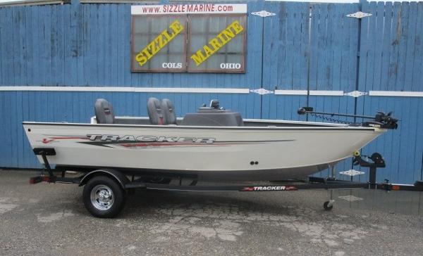 2021 Tracker Boats boat for sale, model of the boat is Pro Guide V-16 SC & Image # 1 of 14