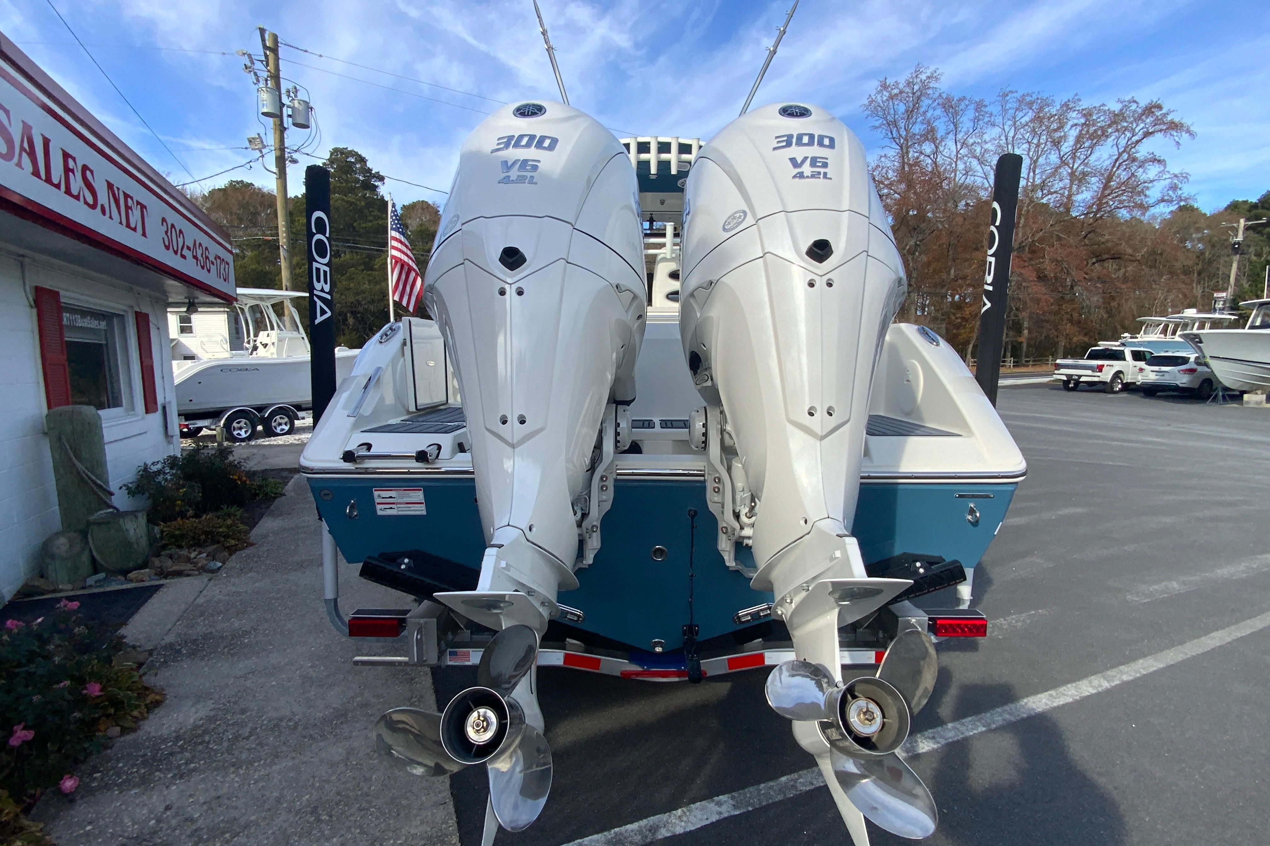 2026 Cobia 285 Center Console-8