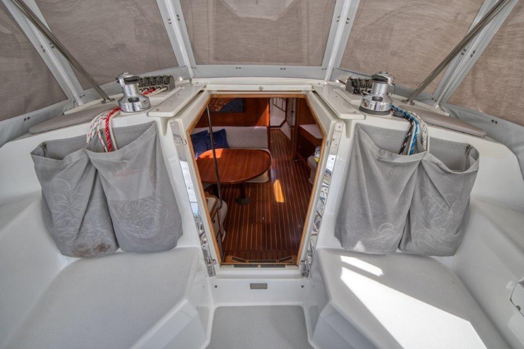 Line bags, canvas screens, electric halyard winch