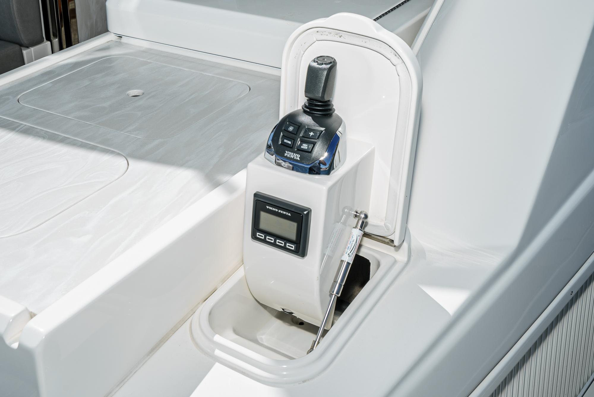 2020 Riviera 6000 Sport Yacht #TBJR090LLC inventory image at Sun Country Marine Group, Newport Marina 2020 Riviera 6000 Sport Yacht #TBJR090LLC inventory image at Sun Country Marine Group, Newport Marina