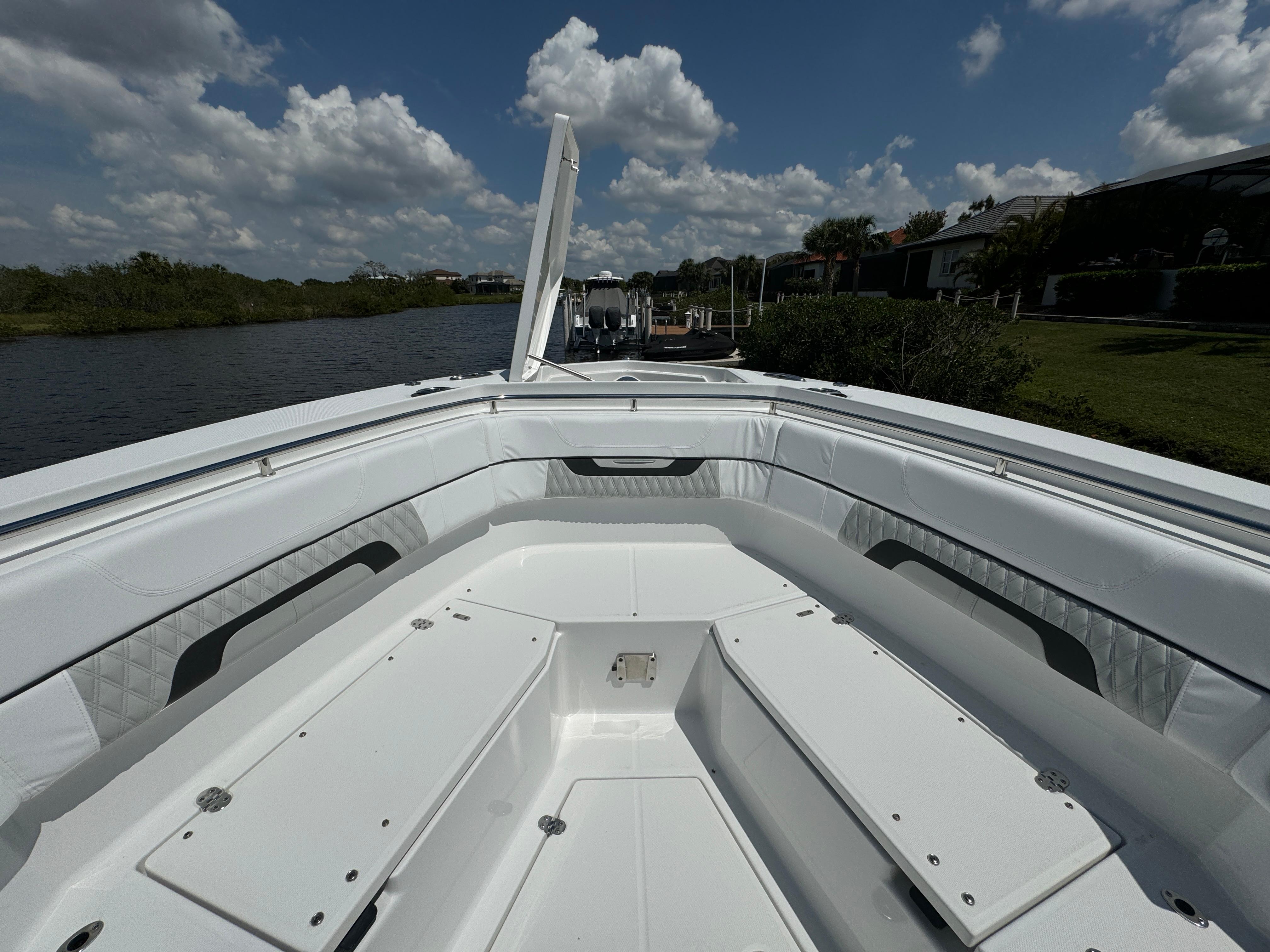 2024-blackfin-332-cc-power-9764328-20250418183350914-1_XLARGE