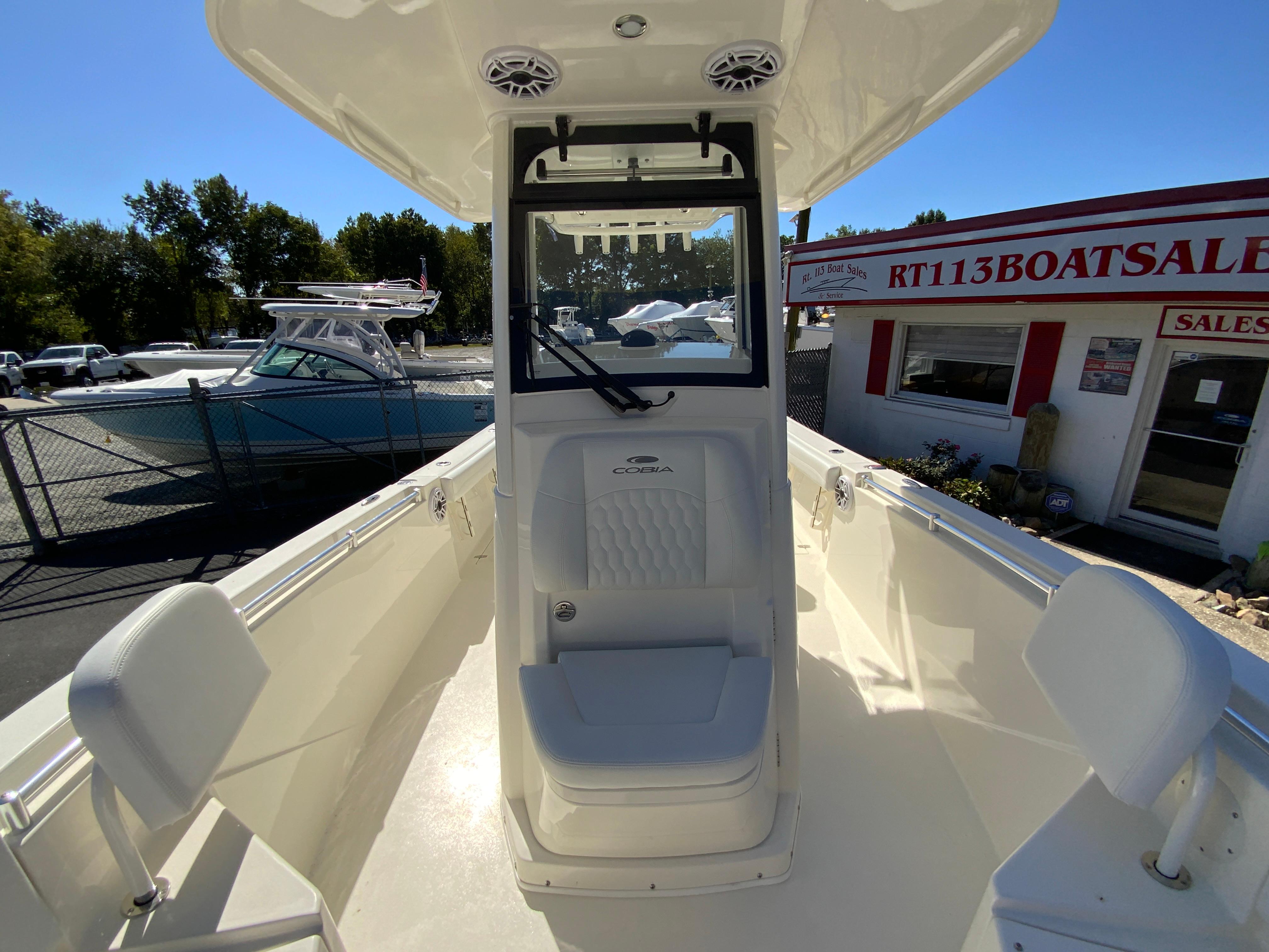 2025 Cobia 240 Center Console-20