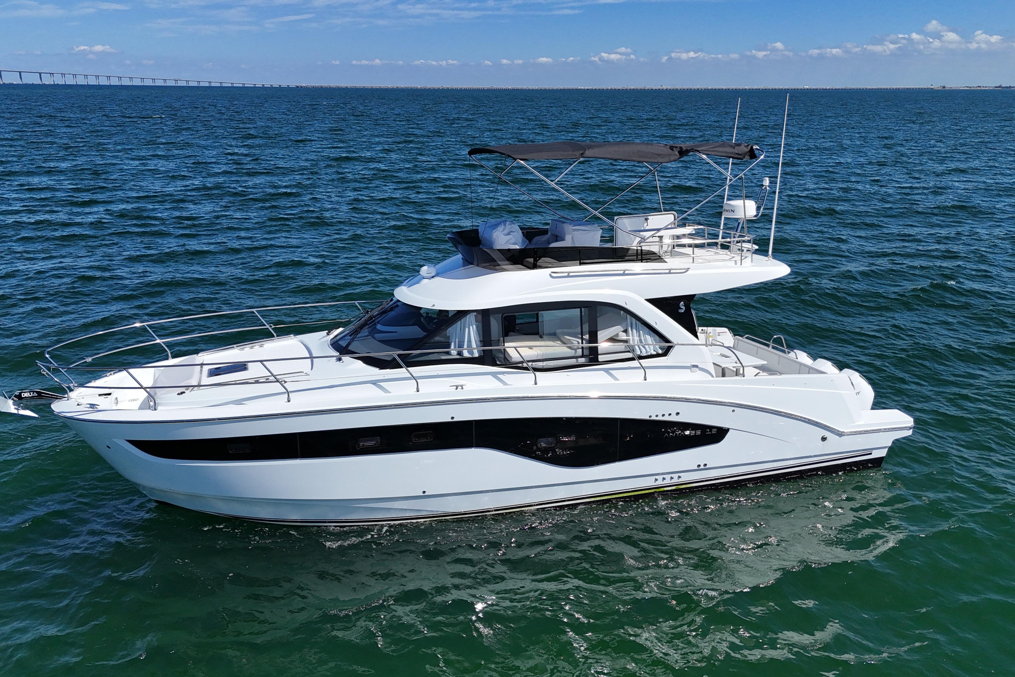 2026 Beneteau Antares 12