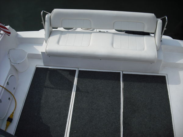 Aft seat