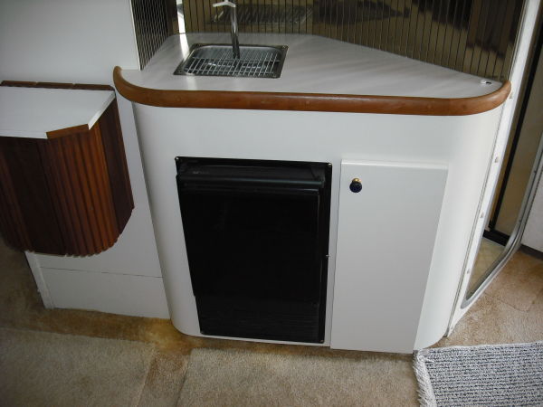 Ice maker