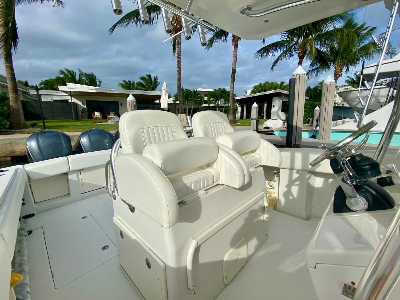 Helm Seats