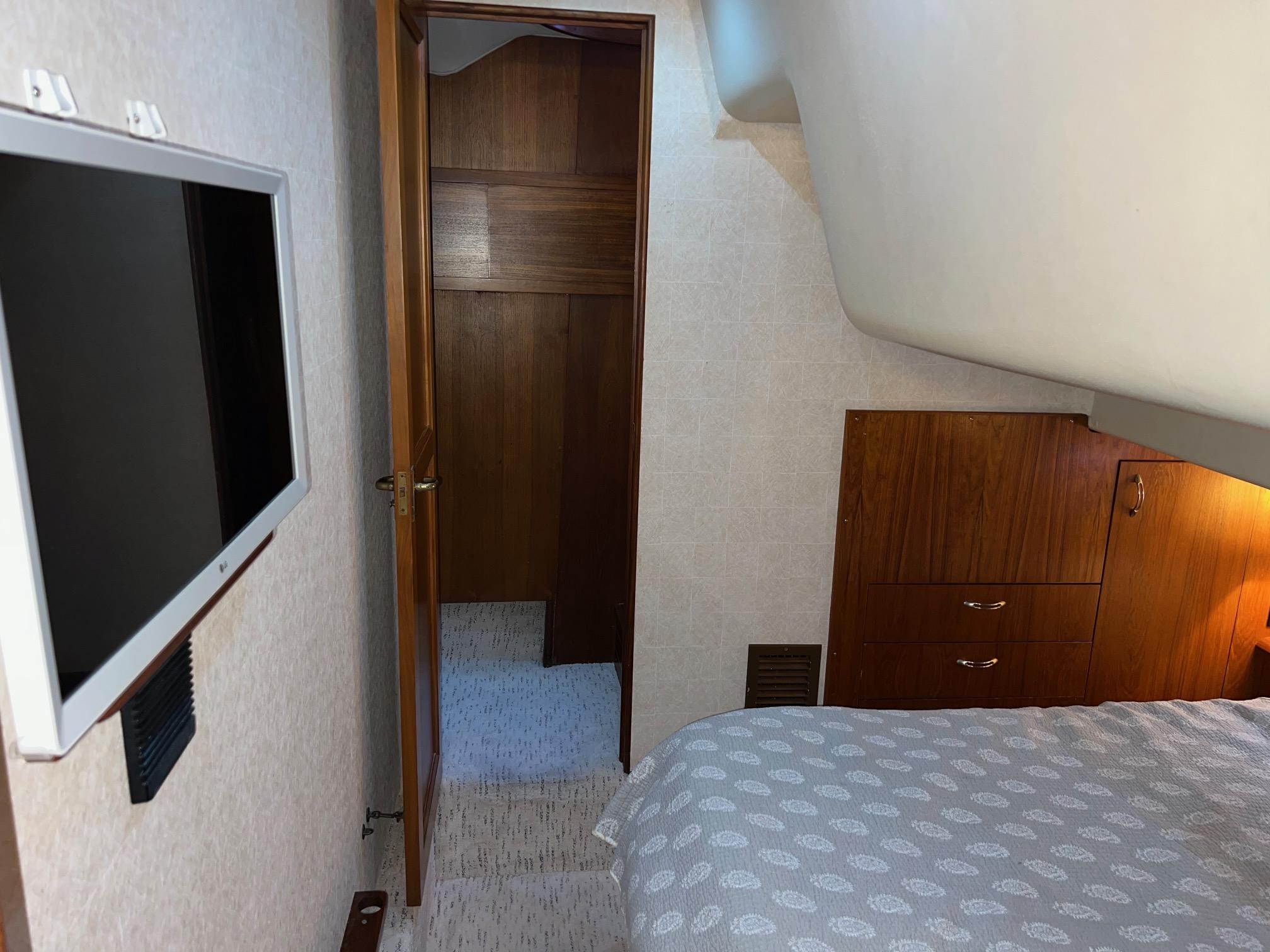 1994 Ocean 48 Super Sport #TBBA17448 inventory image at Sun Country Yachts, South Lake Union (Seattle) 1994 Ocean 48 Super Sport #TBBA17448 inventory image at Sun Country Yachts, South Lake Union (Seattle)