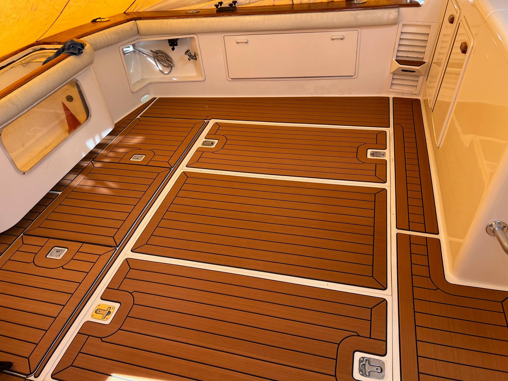 1994 Ocean 48 Super Sport #TBBA17448 inventory image at Sun Country Yachts, South Lake Union (Seattle) 1994 Ocean 48 Super Sport #TBBA17448 inventory image at Sun Country Yachts, South Lake Union (Seattle)