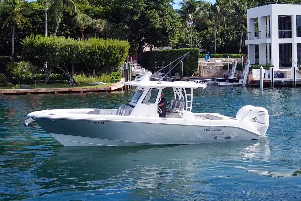 2021 Everglades 335 Center Console