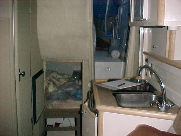 Galley/mid cabin