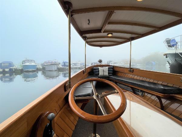 2010 Creative Marine Frolic 31