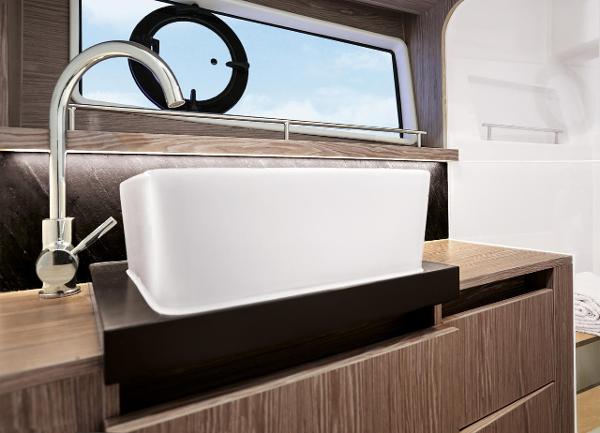 2020 Sealine F430