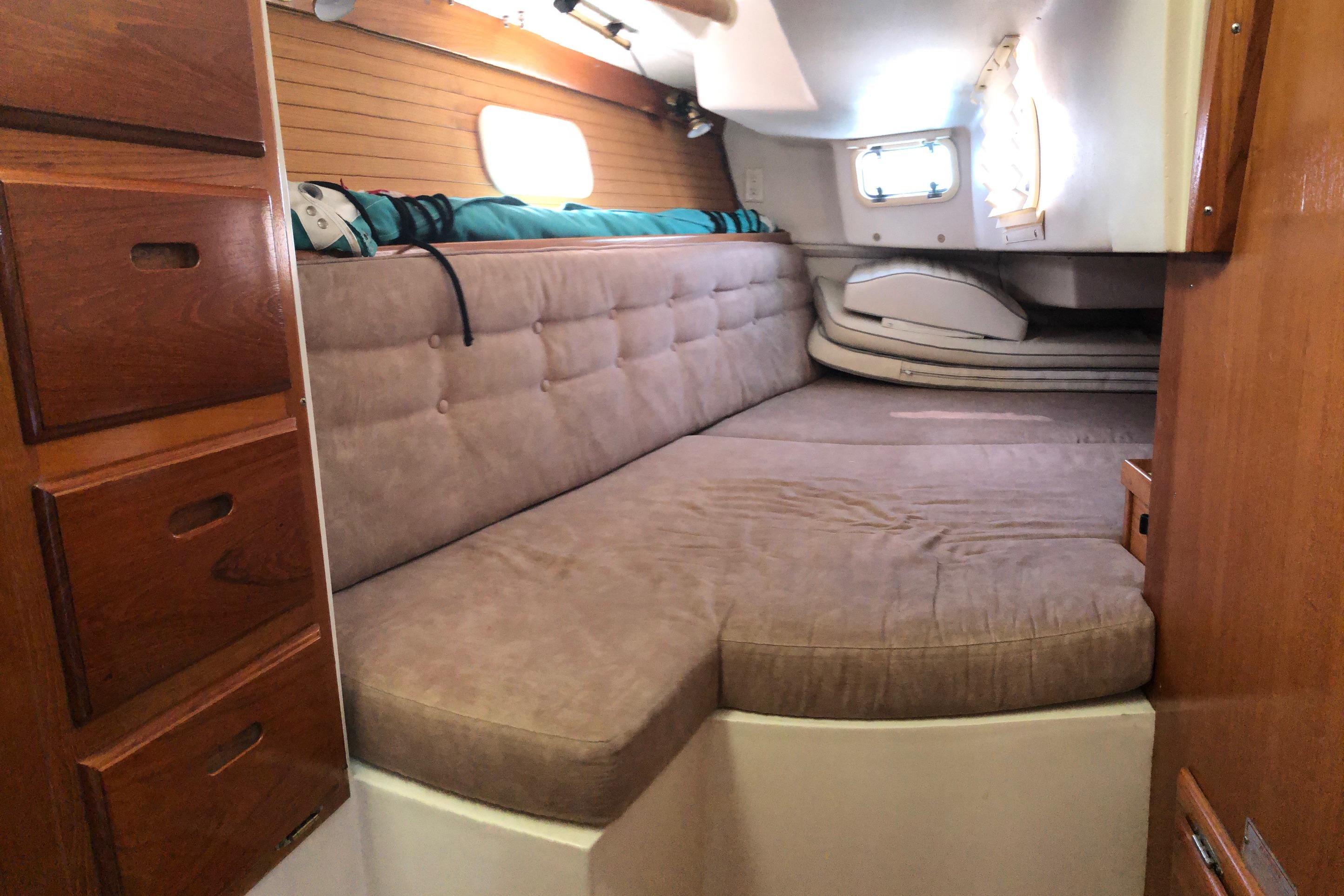 Image [6] of 1996 Catalina 36 MkII