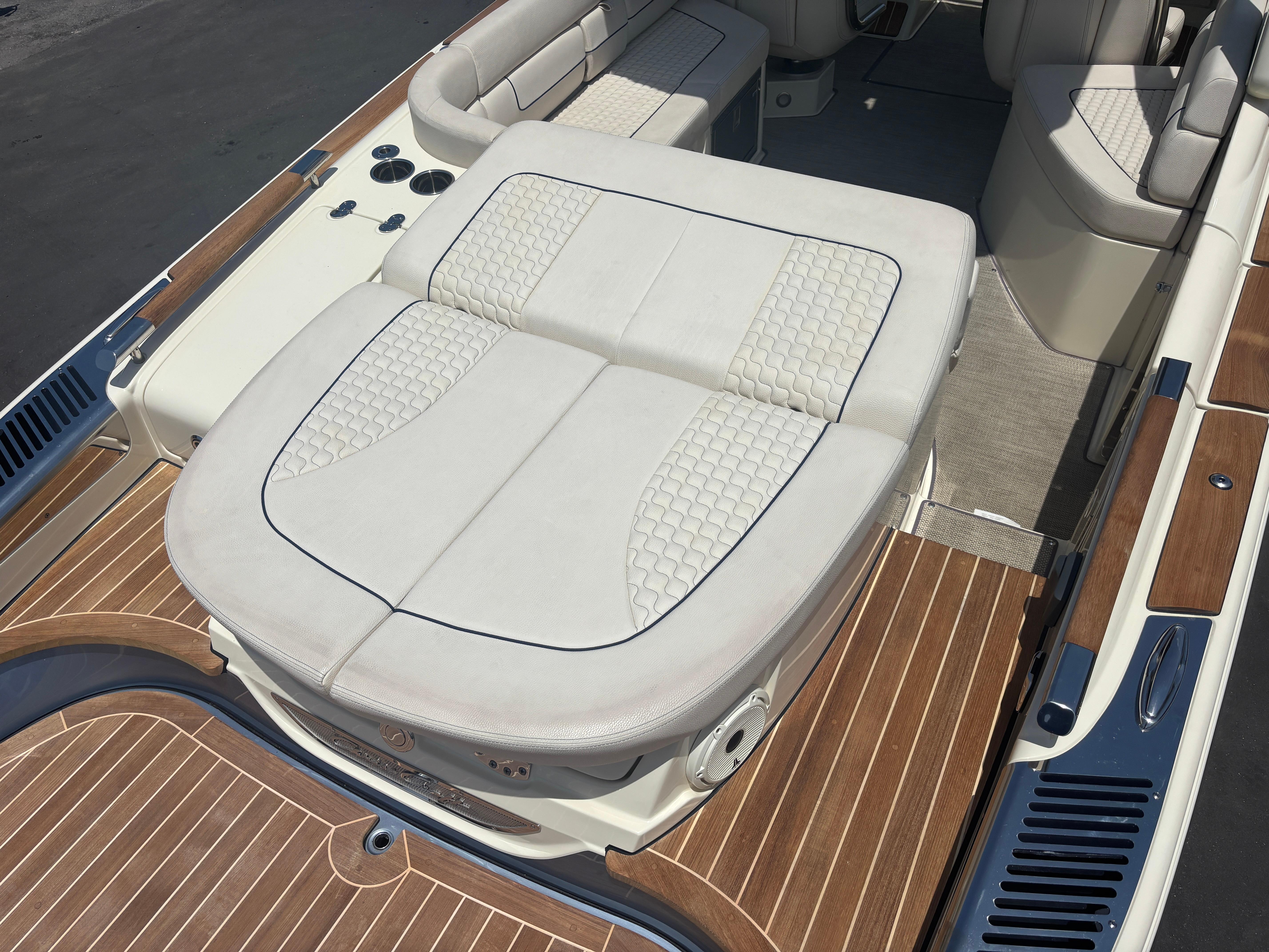 2020 Chris-Craft Launch 25 GT-6